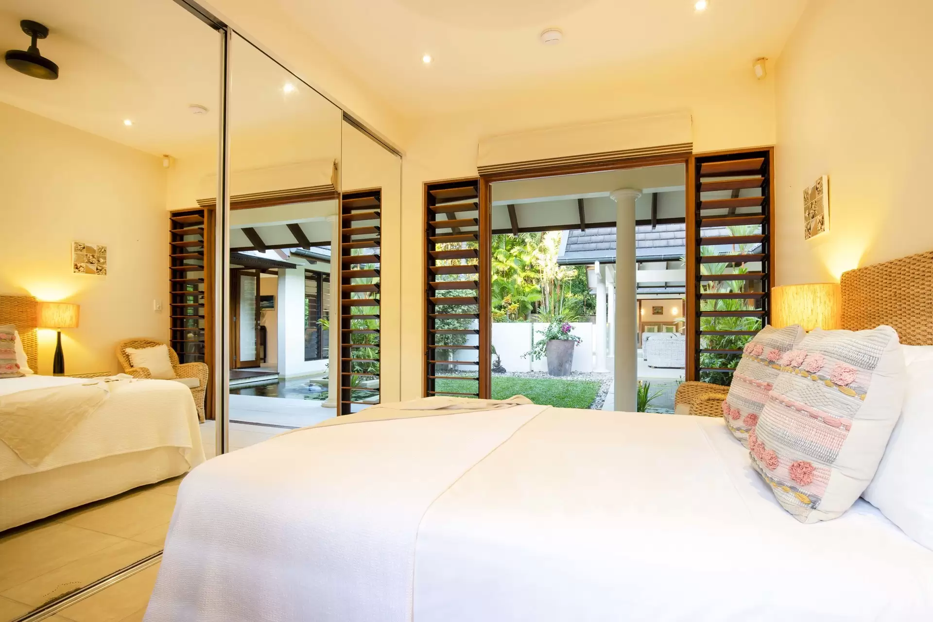 2/14-32 Barrier Street, Port Douglas Sold by Queensland Sotheby's International Realty - image 1