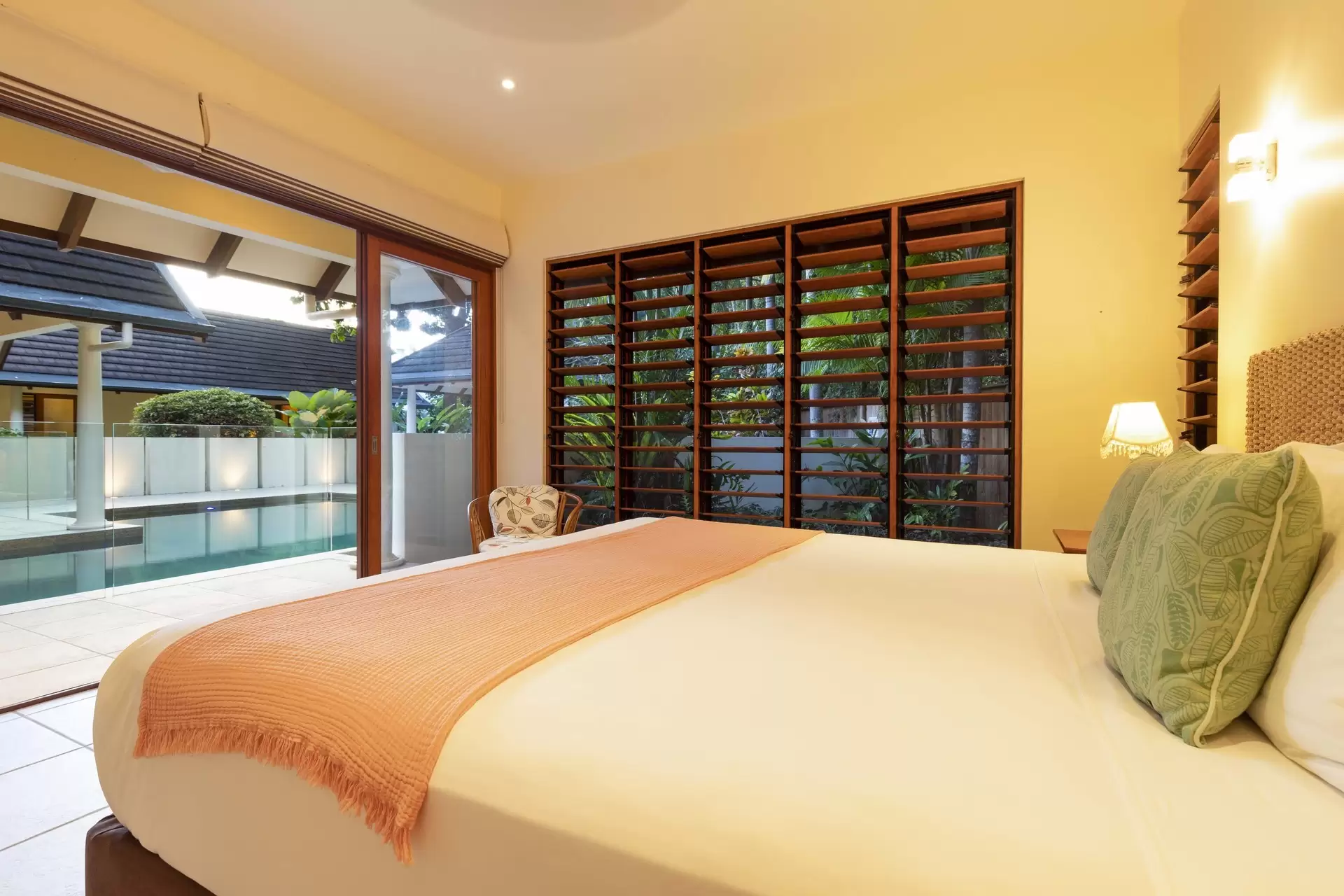 2/14-32 Barrier Street, Port Douglas Sold by Queensland Sotheby's International Realty - image 1