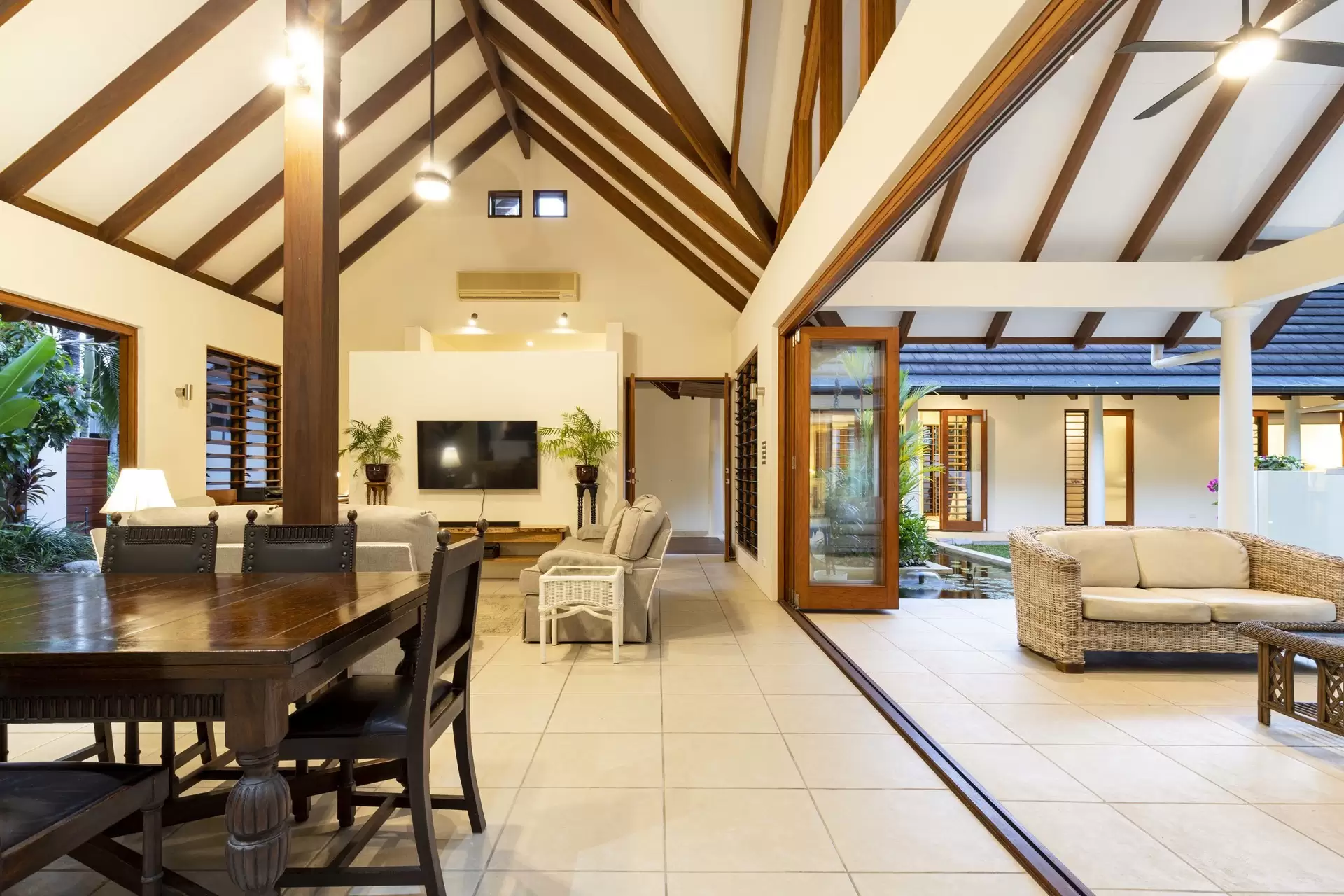 2/14-32 Barrier Street, Port Douglas Sold by Queensland Sotheby's International Realty - image 1
