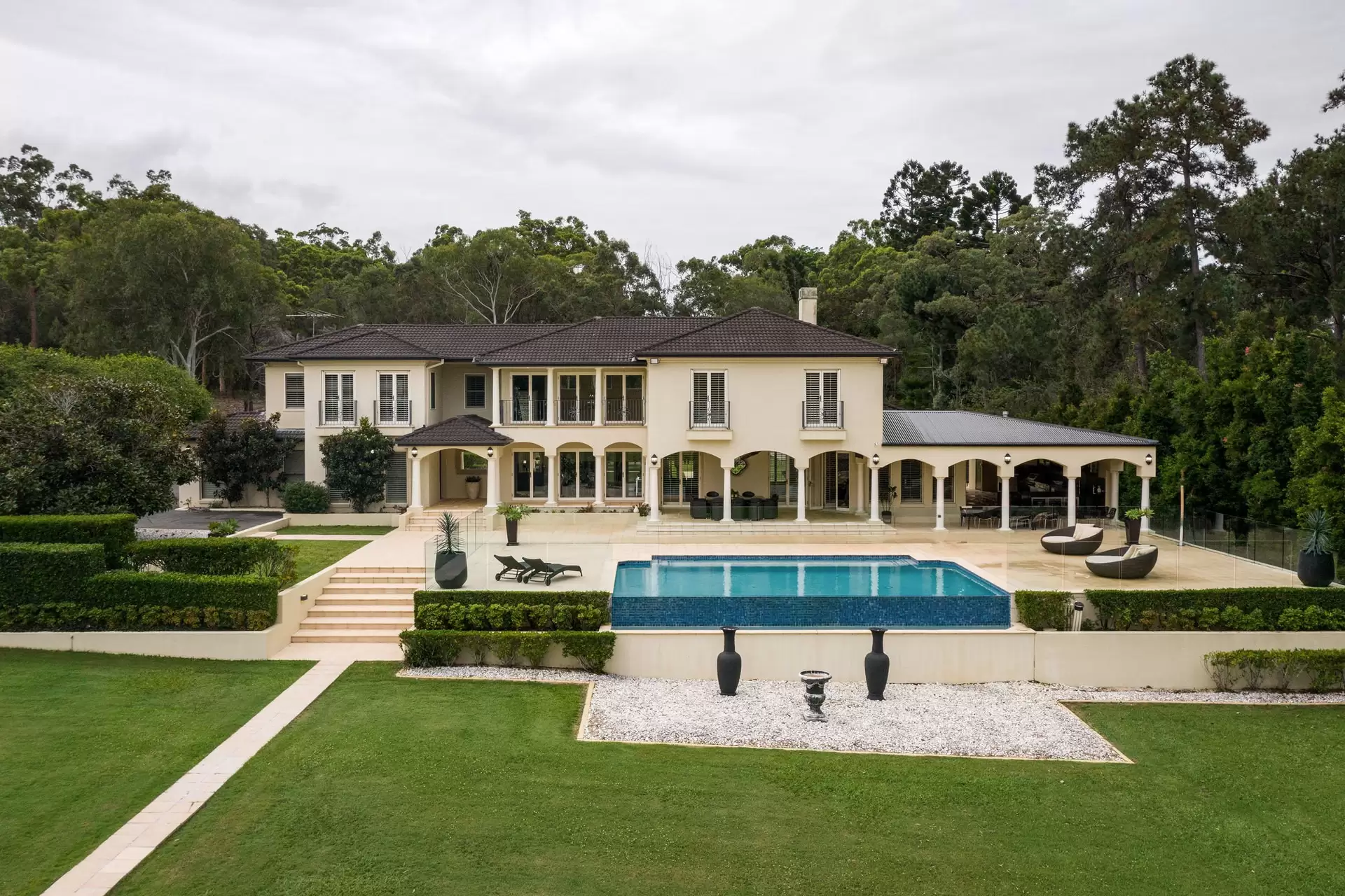 502 Boston Road, Chandler Sold by Queensland Sotheby's International Realty - image 1