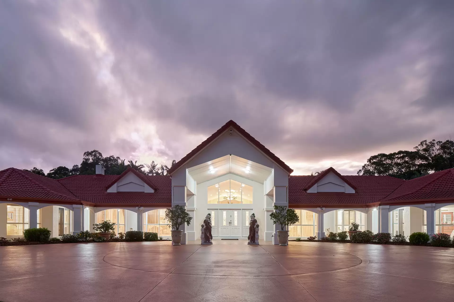 235 Archer Street, Gumdale Sold by Queensland Sotheby's International Realty - image 1