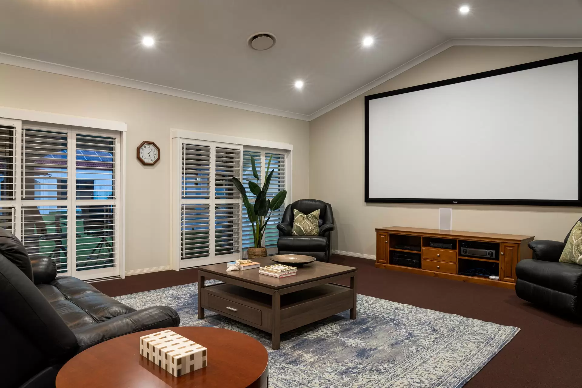 235 Archer Street, Gumdale Sold by Queensland Sotheby's International Realty - image 1