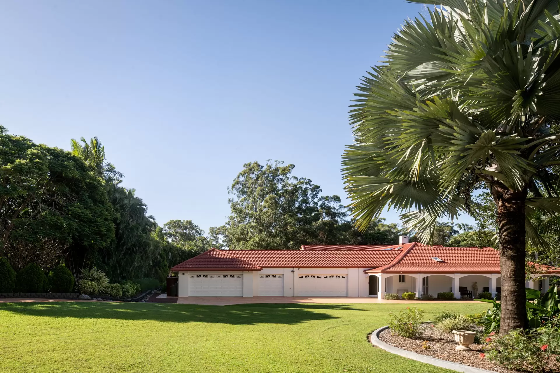 235 Archer Street, Gumdale Sold by Queensland Sotheby's International Realty - image 1
