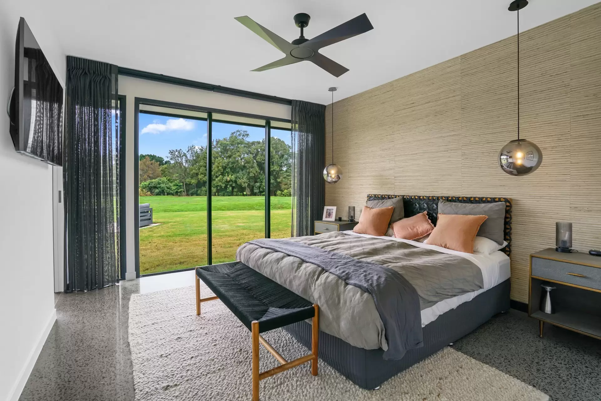 427 Tallebudgera Creek Road, Tallebudgera Valley Sold by Queensland Sotheby's International Realty - image 1