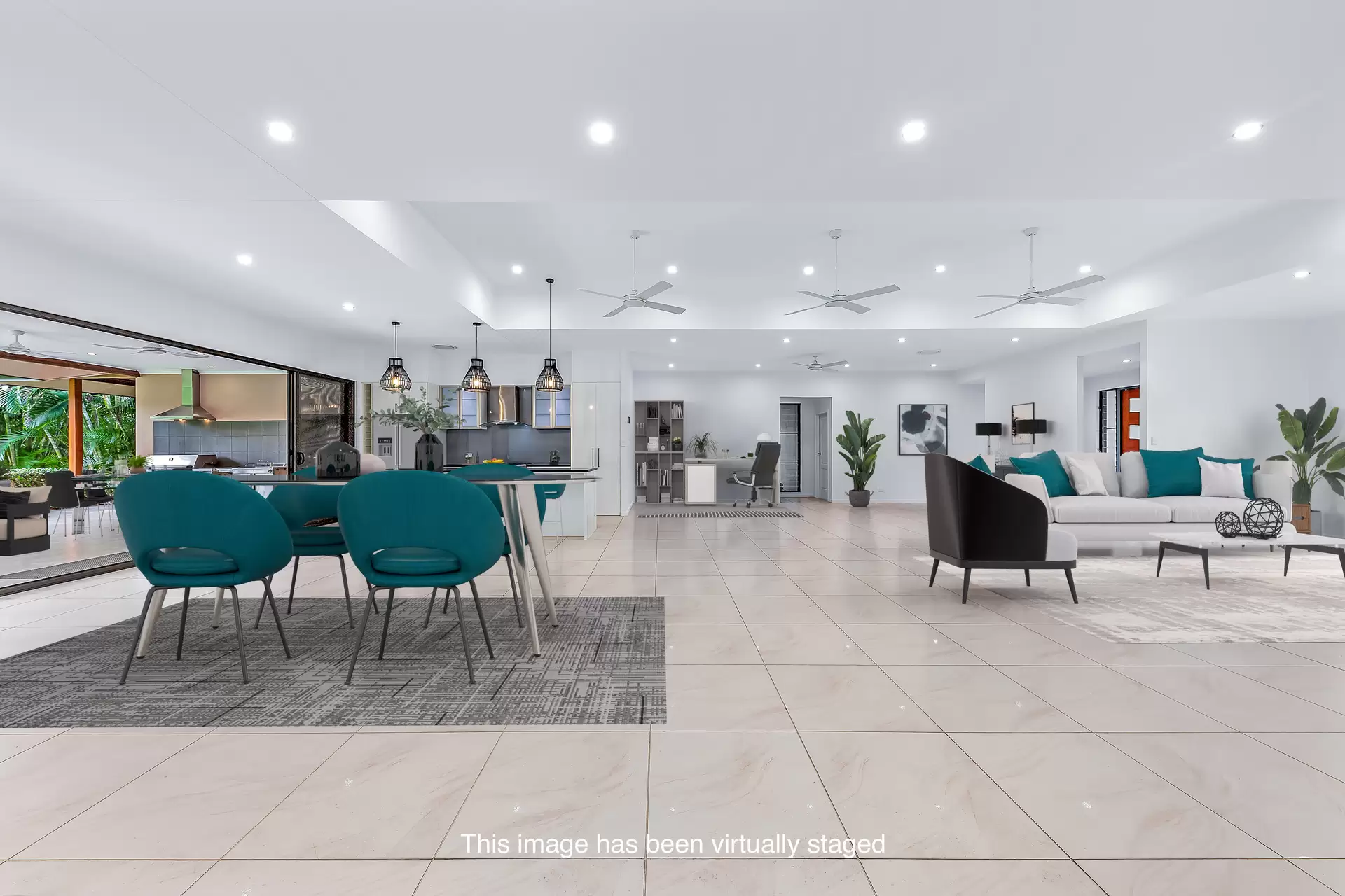 21 Mila Drive, Woodwark Sold by Queensland Sotheby's International Realty - image 1
