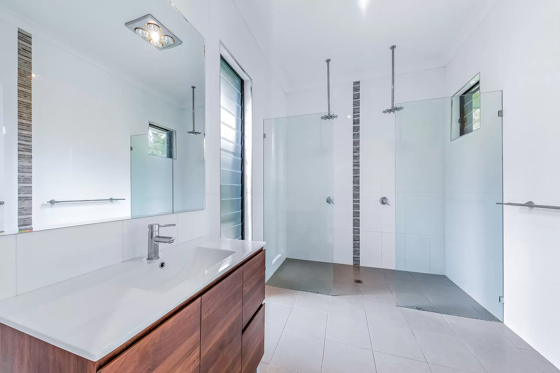 21 Mila Drive, Woodwark Sold by Queensland Sotheby's International Realty - image 1