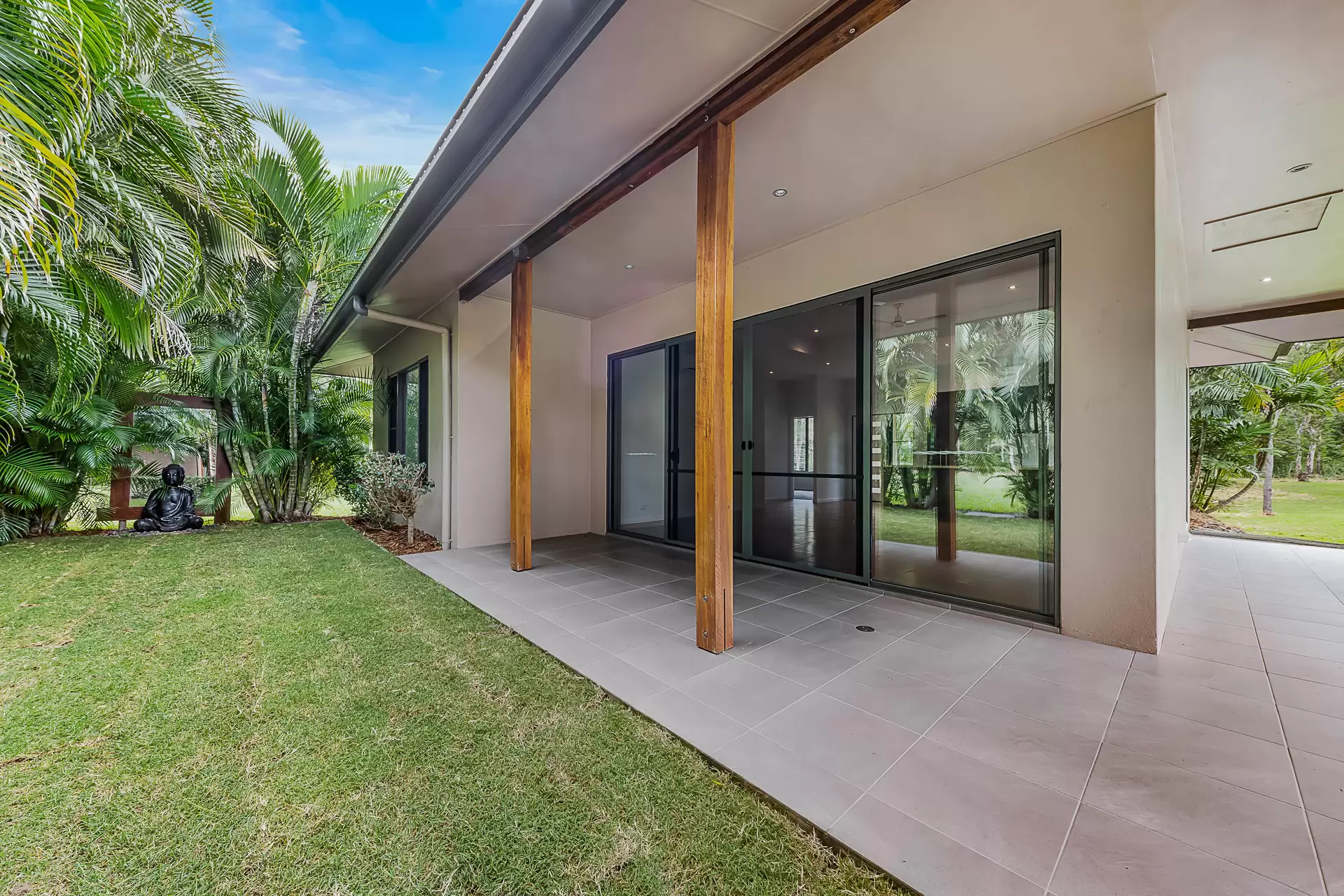 21 Mila Drive, Woodwark Sold by Queensland Sotheby's International Realty - image 1