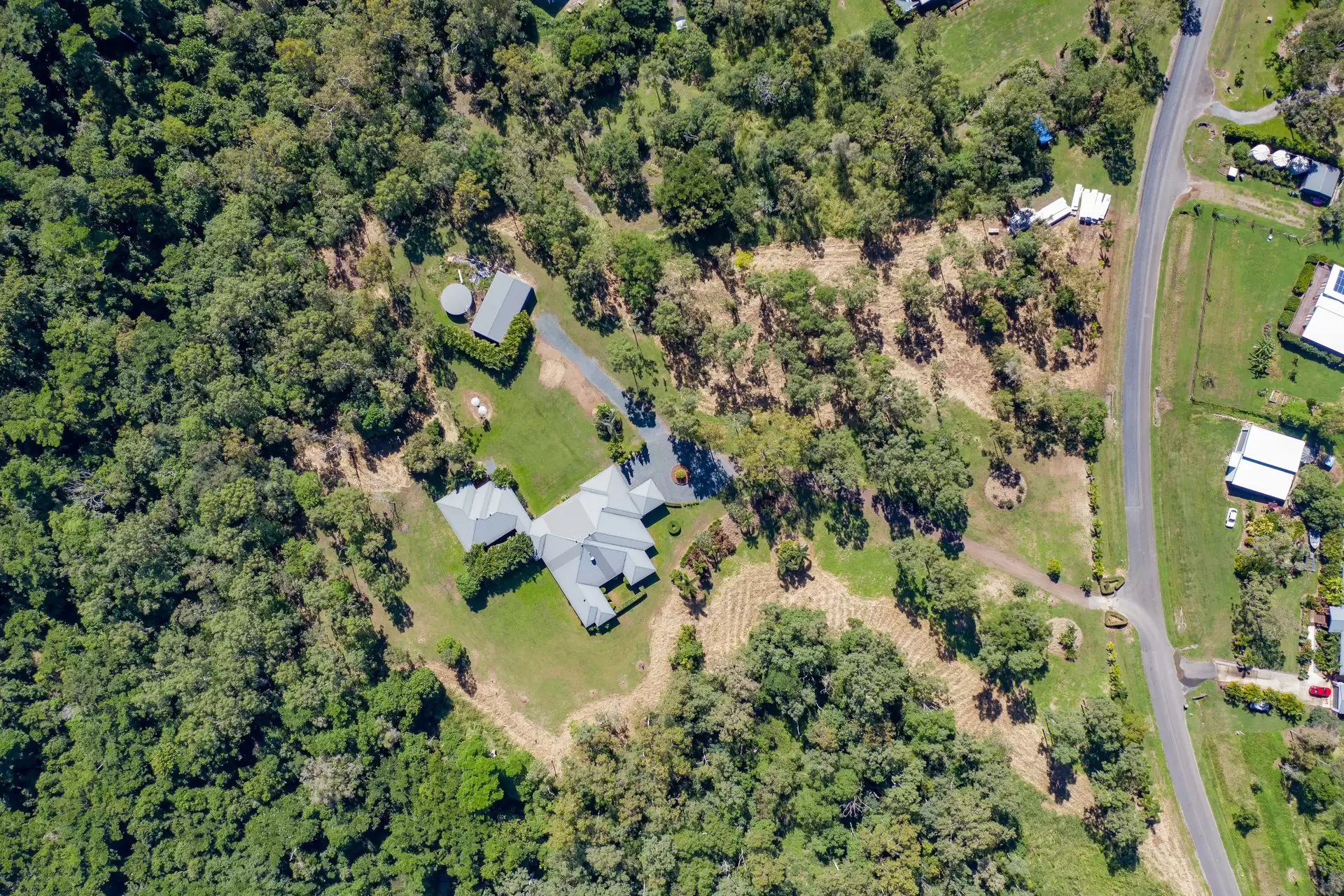 21 Mila Drive, Woodwark Sold by Queensland Sotheby's International Realty - image 1