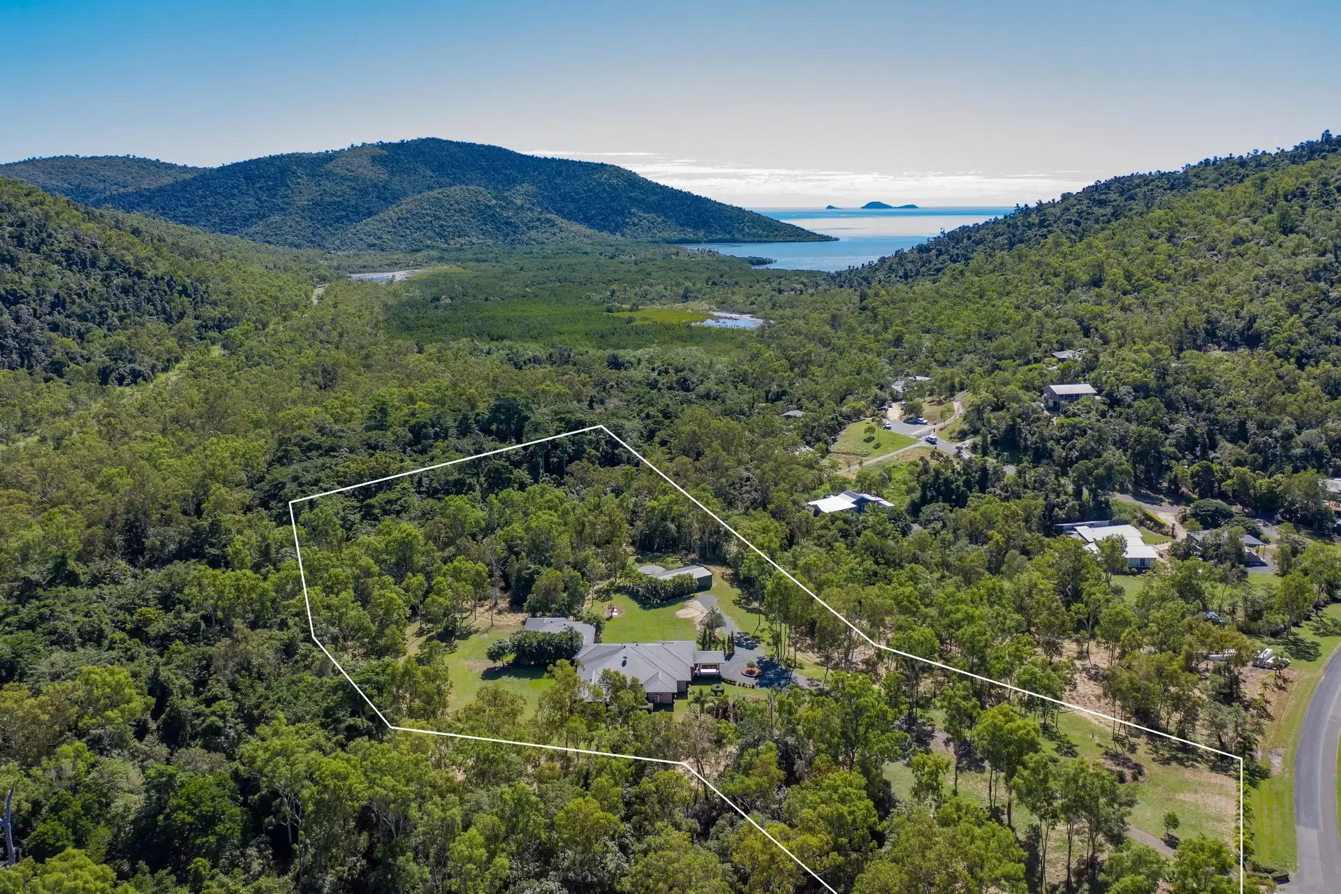 21 Mila Drive, Woodwark Sold by Queensland Sotheby's International Realty - image 1
