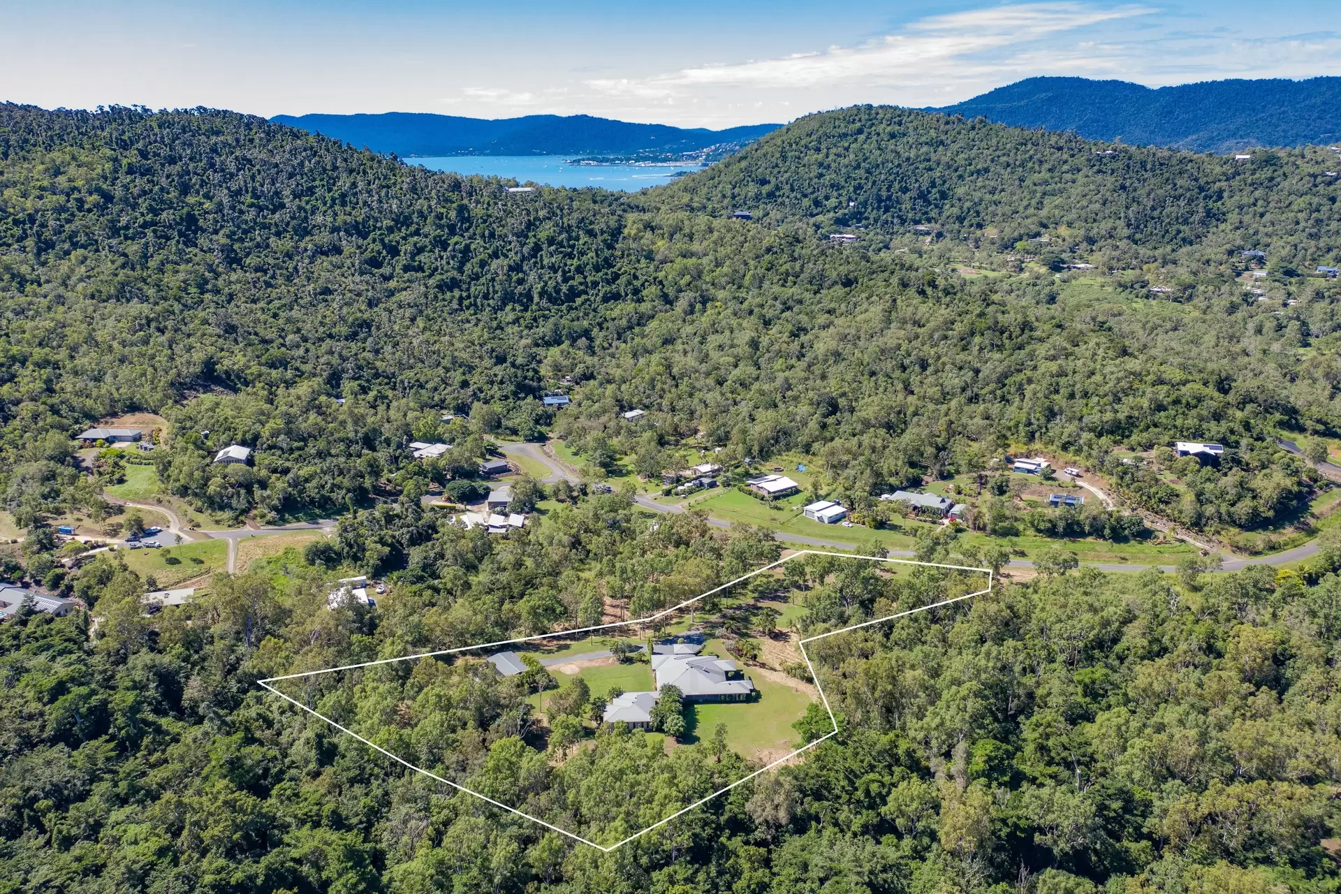21 Mila Drive, Woodwark Sold by Queensland Sotheby's International Realty - image 1