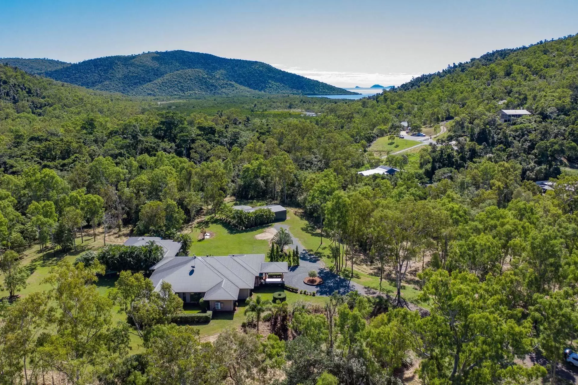 21 Mila Drive, Woodwark Sold by Queensland Sotheby's International Realty - image 1