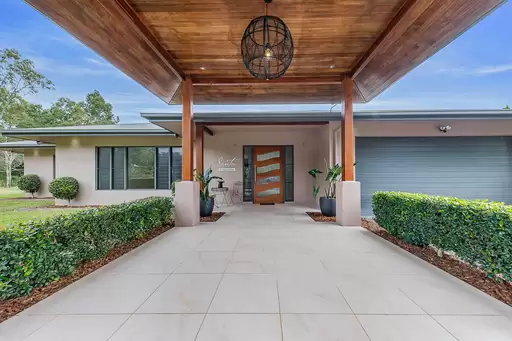 21 Mila Drive, Woodwark Sold by 