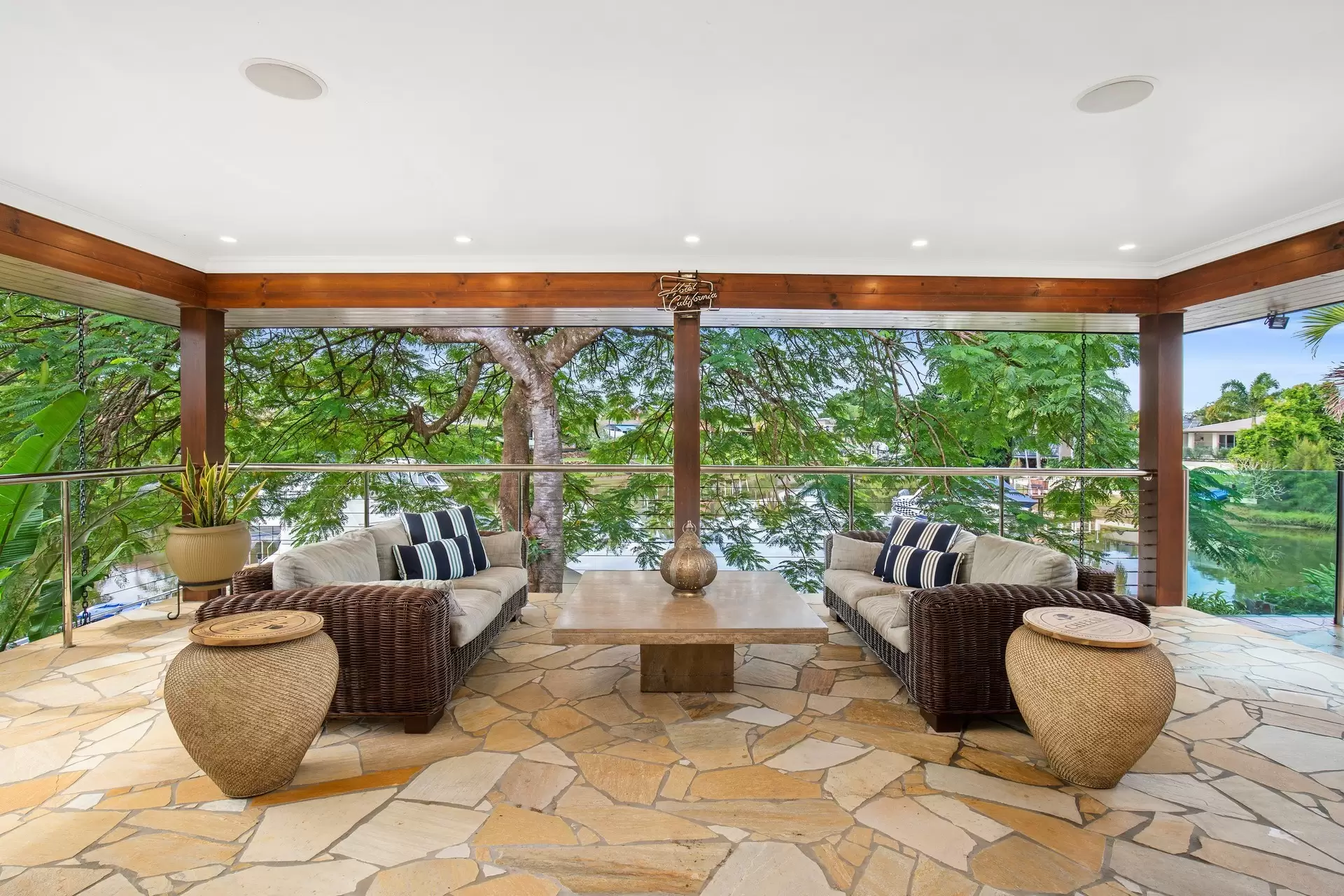 11 Gregory Drive, Carrara Sold by  - image 1