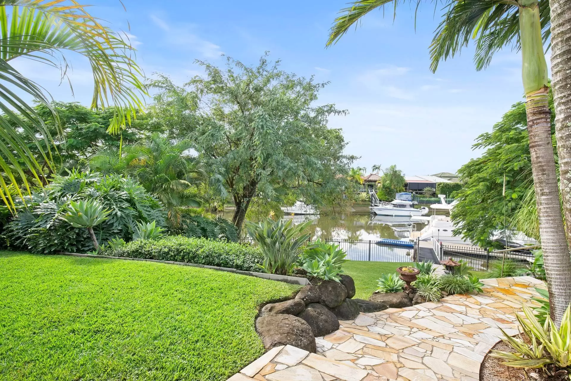 11 Gregory Drive, Carrara Sold by Queensland Sotheby's International Realty - image 1