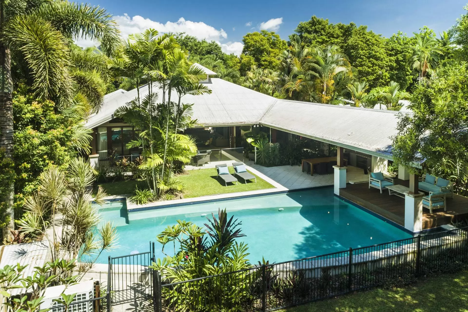 26 Rankin Street, Newell Sold by Queensland Sotheby's International Realty - image 1