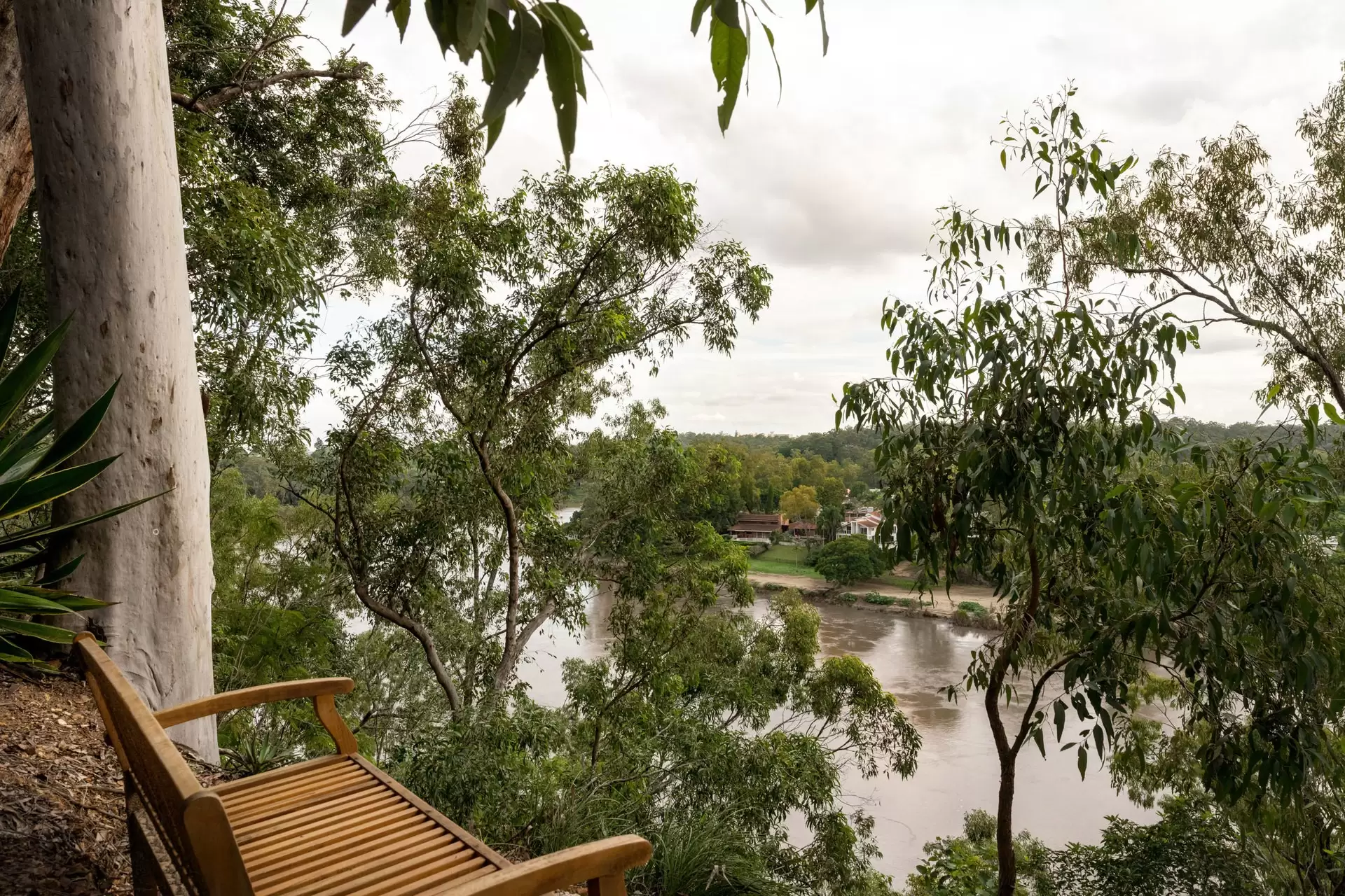 191B Dewar Terrace, Corinda Sold by Queensland Sotheby's International Realty - image 1