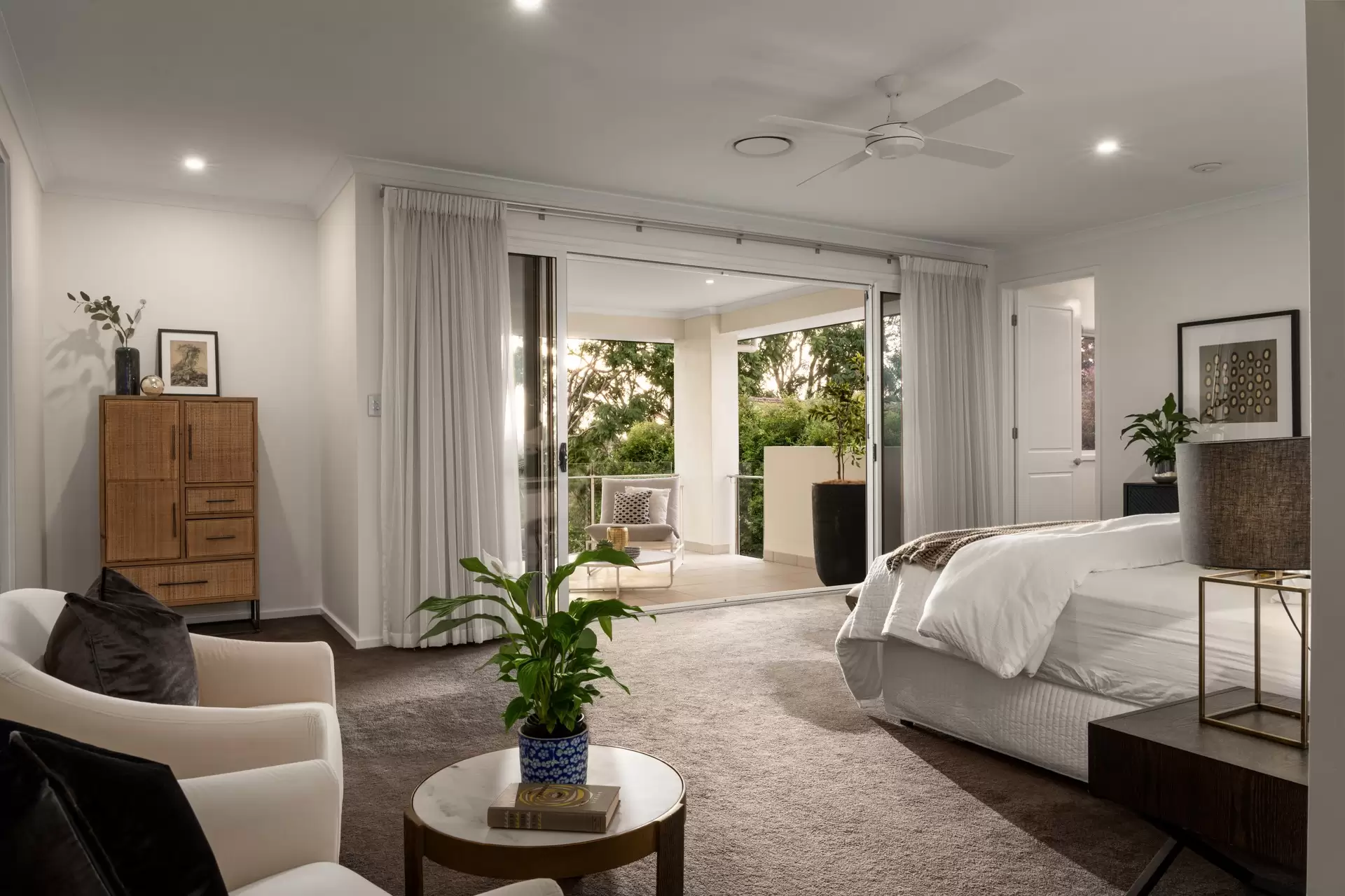 191B Dewar Terrace, Corinda Sold by Queensland Sotheby's International Realty - image 1
