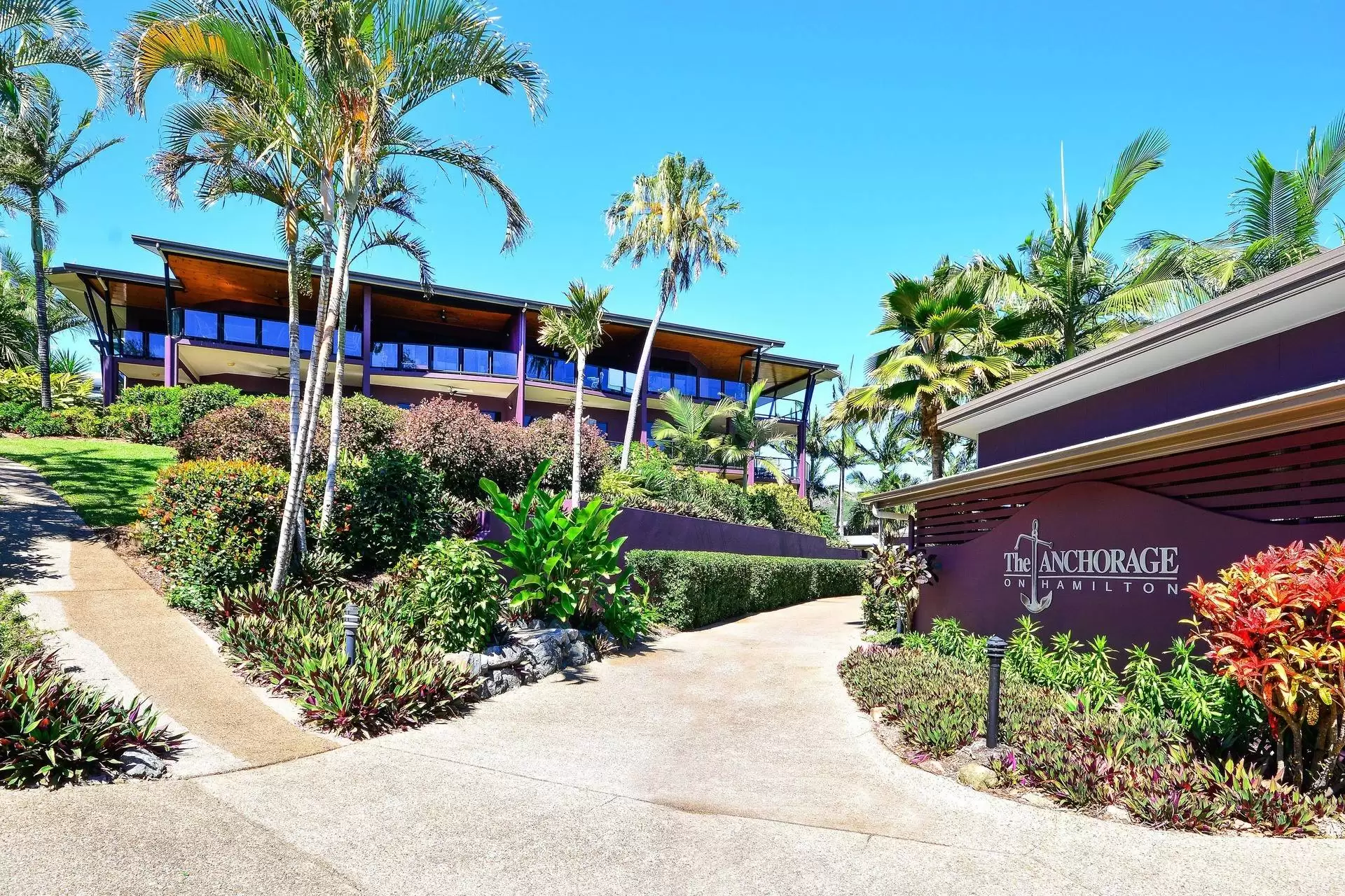 1/6 Banksia Court, Hamilton Island Sold by Queensland Sotheby's International Realty - image 1