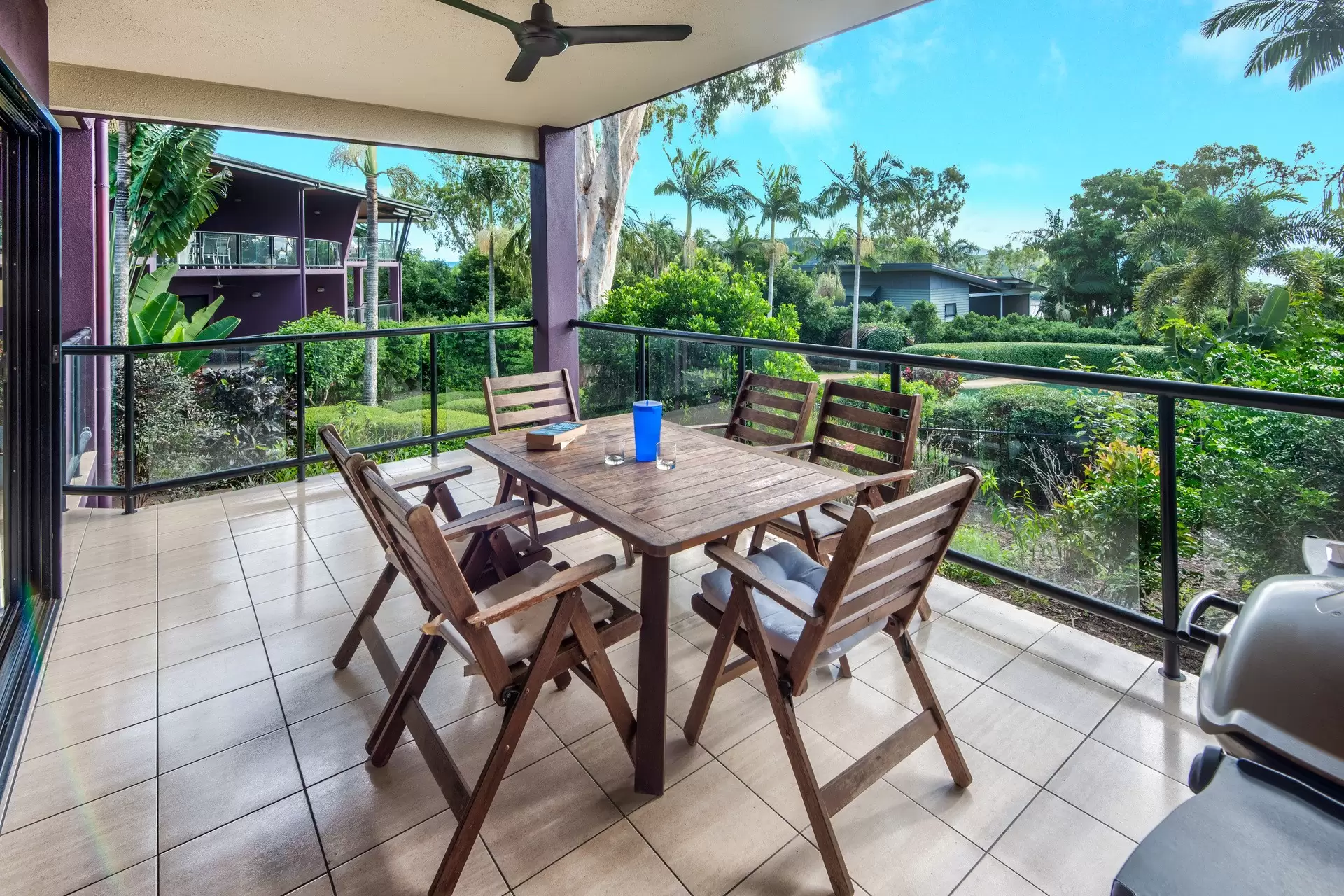 1/6 Banksia Court, Hamilton Island Sold by Queensland Sotheby's International Realty - image 1