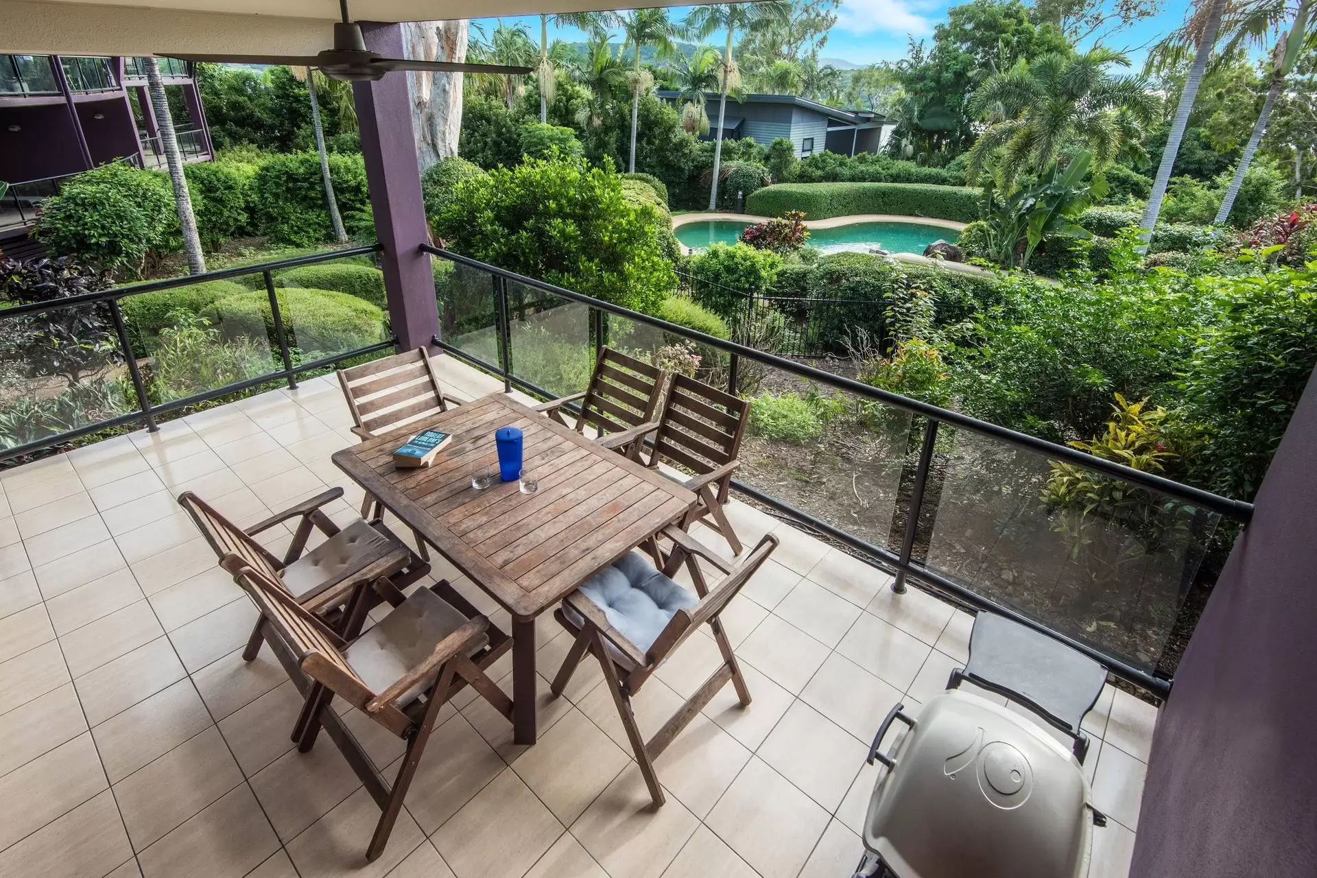 1/6 Banksia Court, Hamilton Island Sold by Queensland Sotheby's International Realty - image 1
