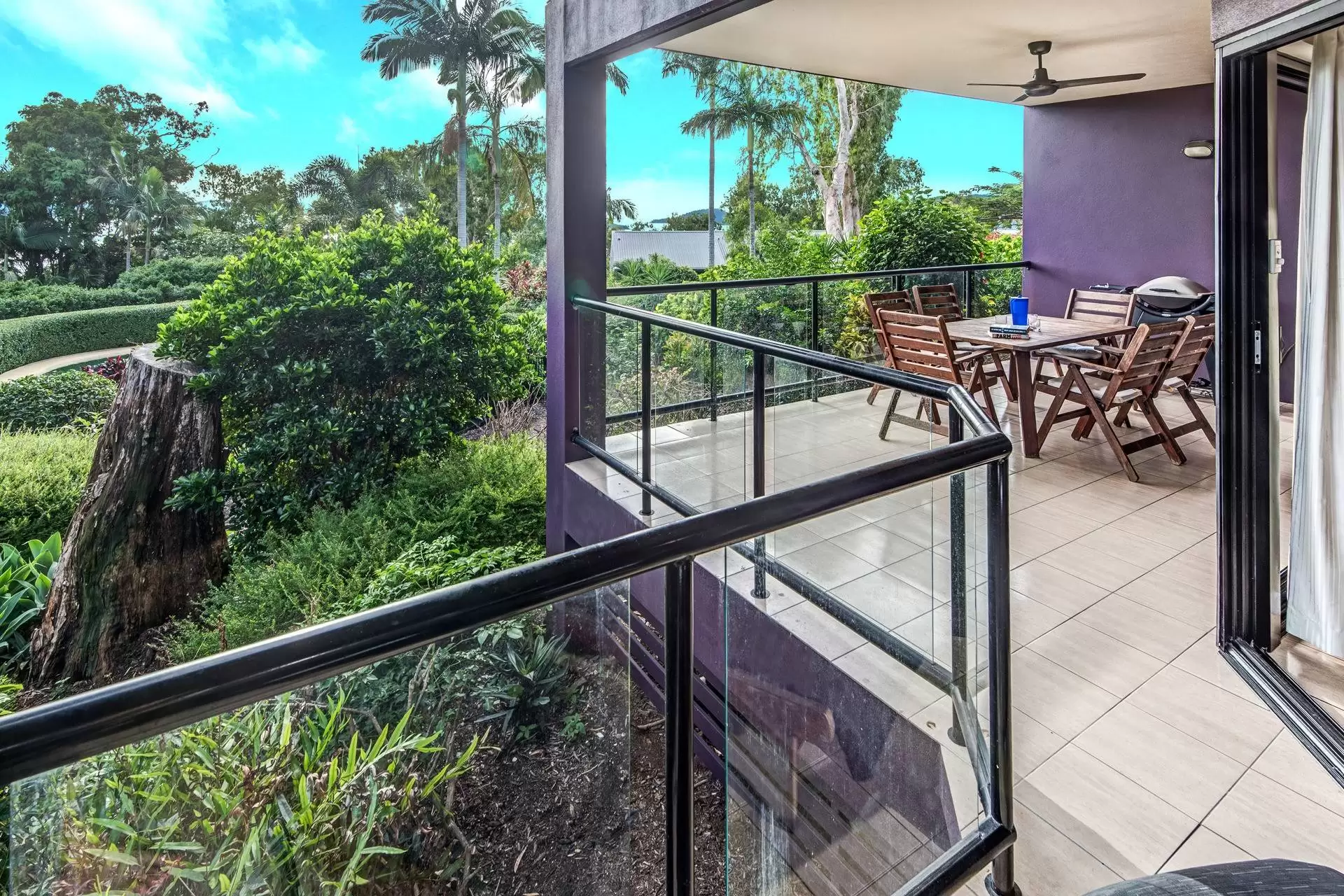 1/6 Banksia Court, Hamilton Island Sold by Queensland Sotheby's International Realty - image 1
