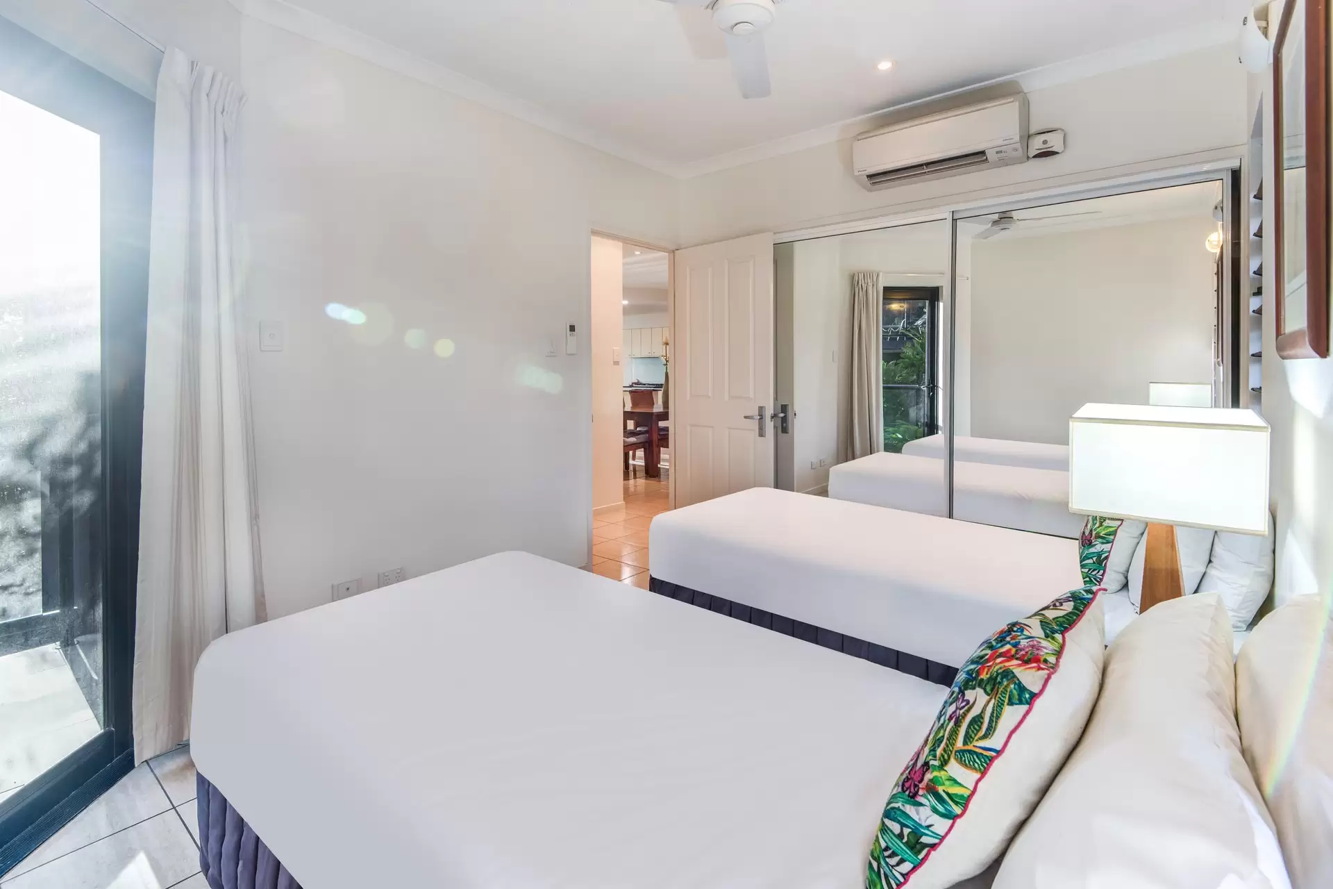 1/6 Banksia Court, Hamilton Island Sold by Queensland Sotheby's International Realty - image 1