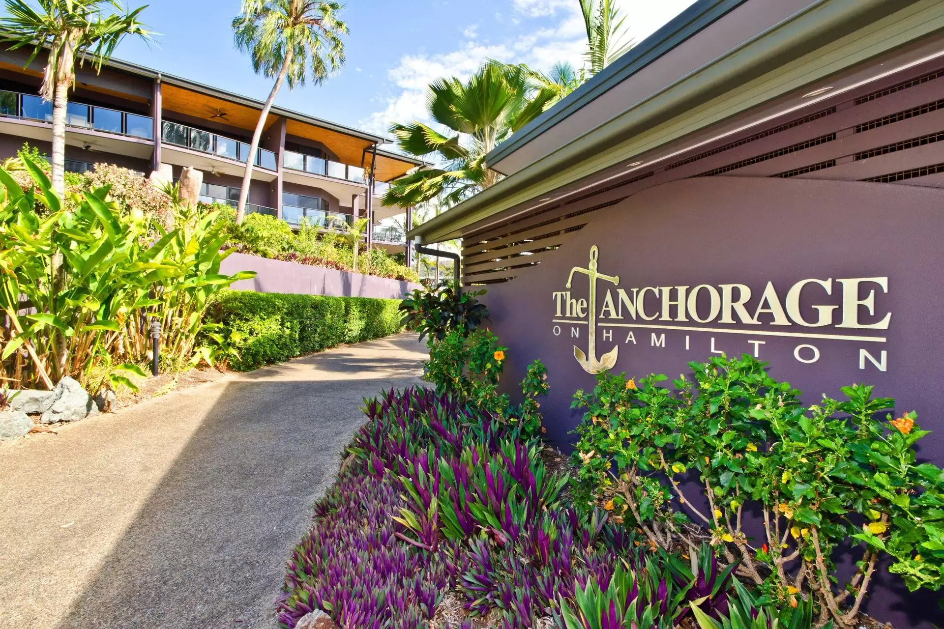1/6 Banksia Court, Hamilton Island Sold by Queensland Sotheby's International Realty - image 1