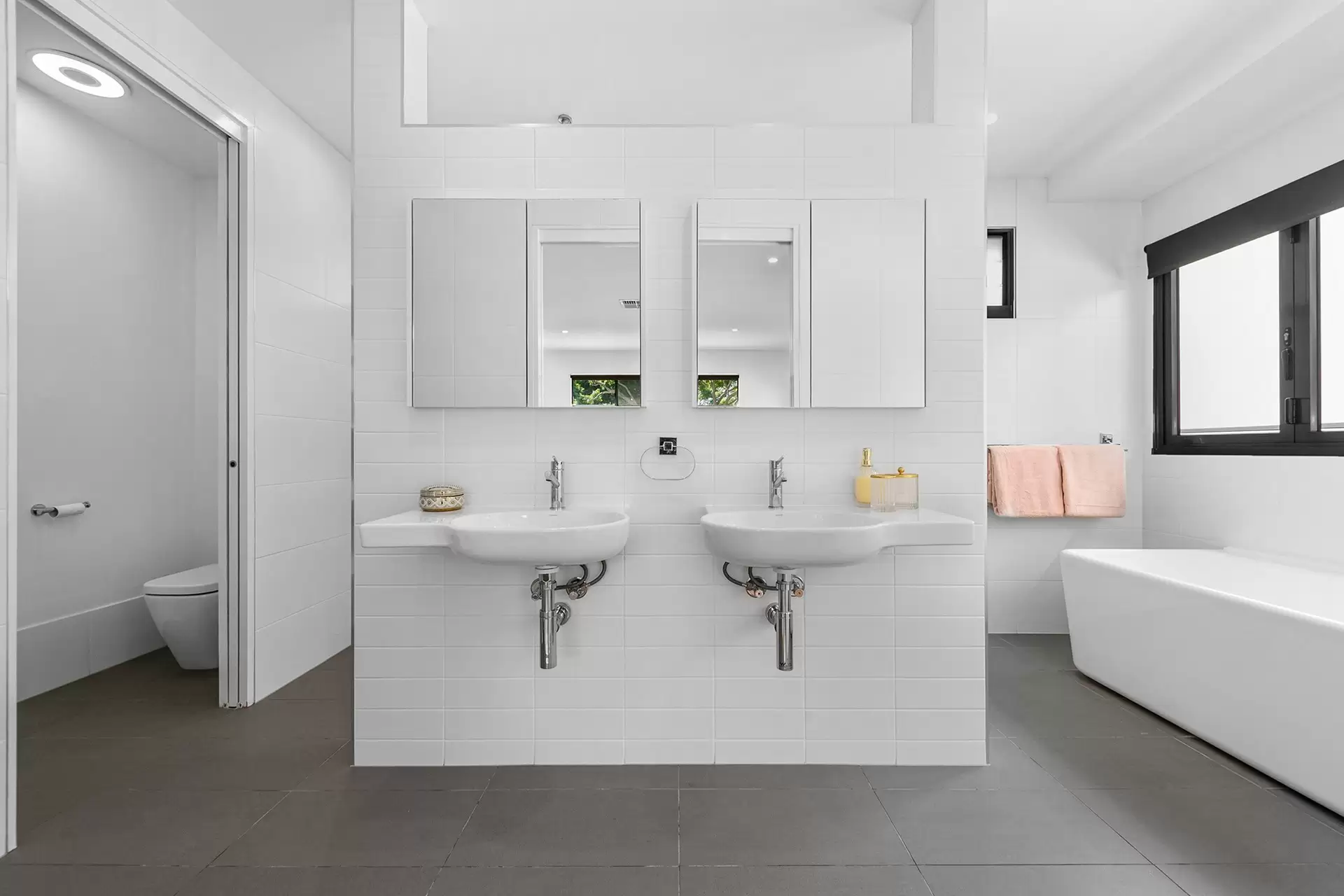 34 Matong Street, Hendra Sold by Queensland Sotheby's International Realty - image 1