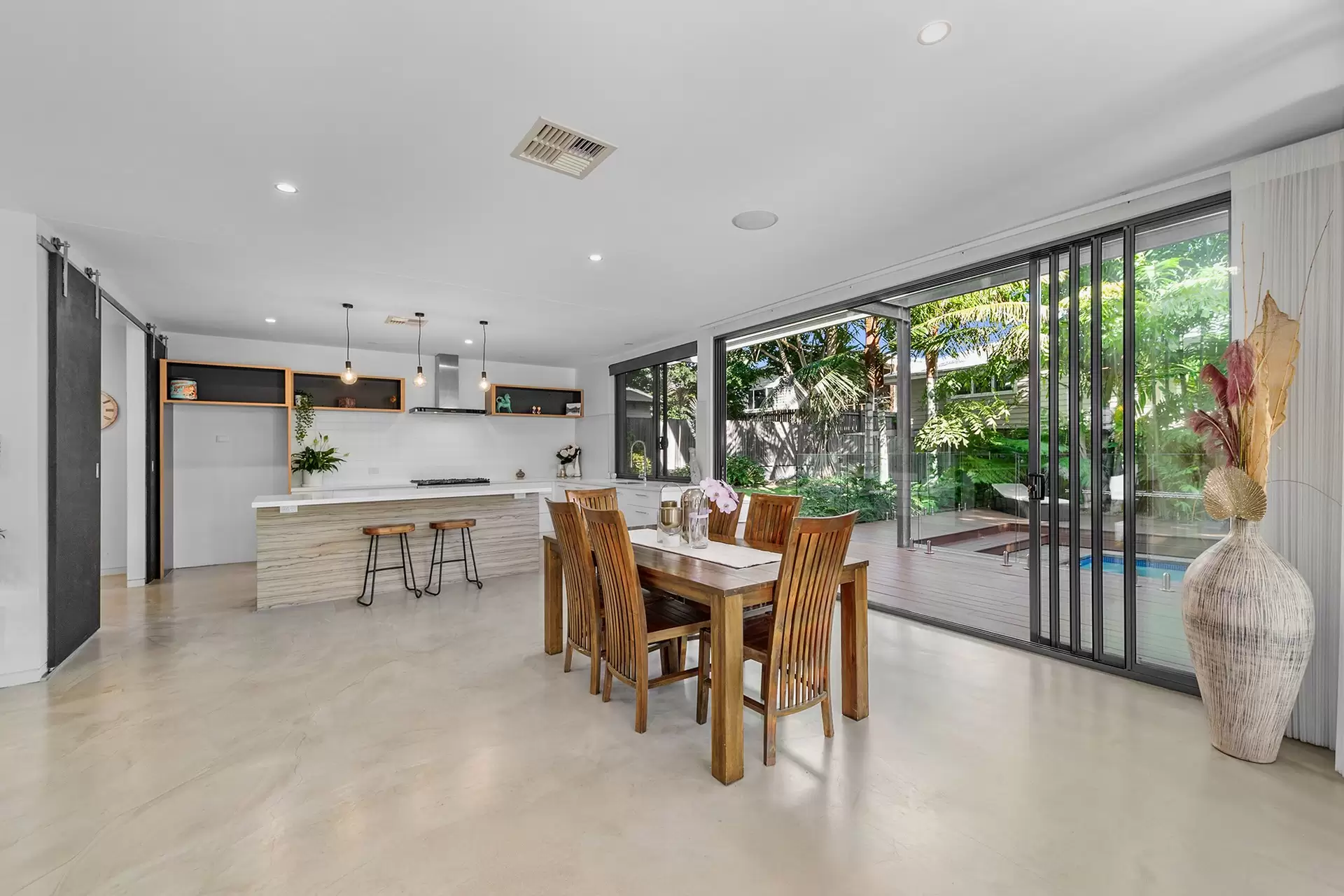 34 Matong Street, Hendra Sold by Queensland Sotheby's International Realty - image 1