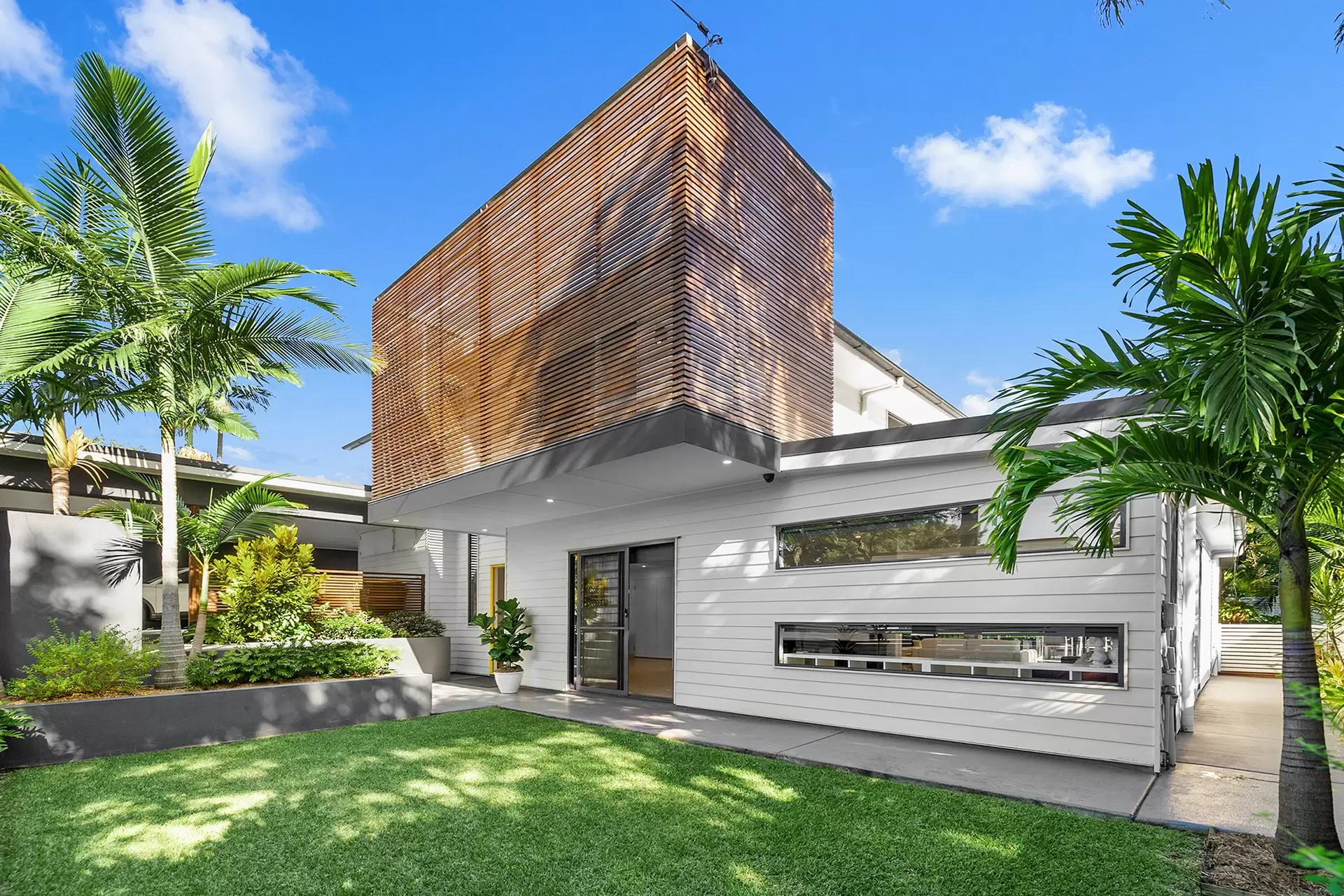 34 Matong Street, Hendra Sold by Queensland Sotheby's International Realty - image 1