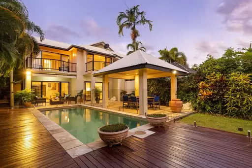 1/11-17 St Crispins Avenue, Port Douglas Sold by Queensland Sotheby's International Realty