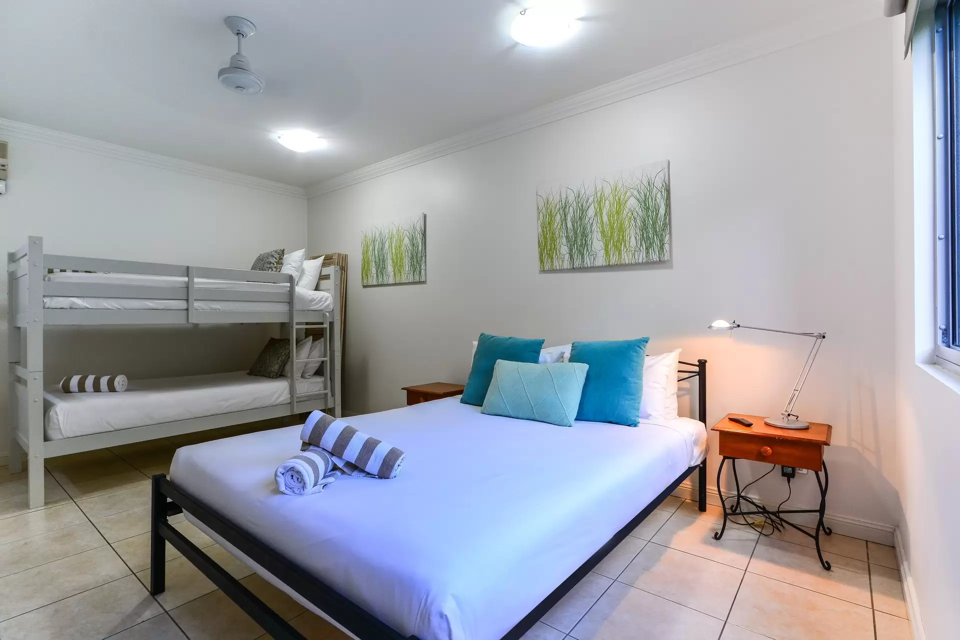 8/2 Banksia Court, Hamilton Island Sold by Queensland Sotheby's International Realty - image 1