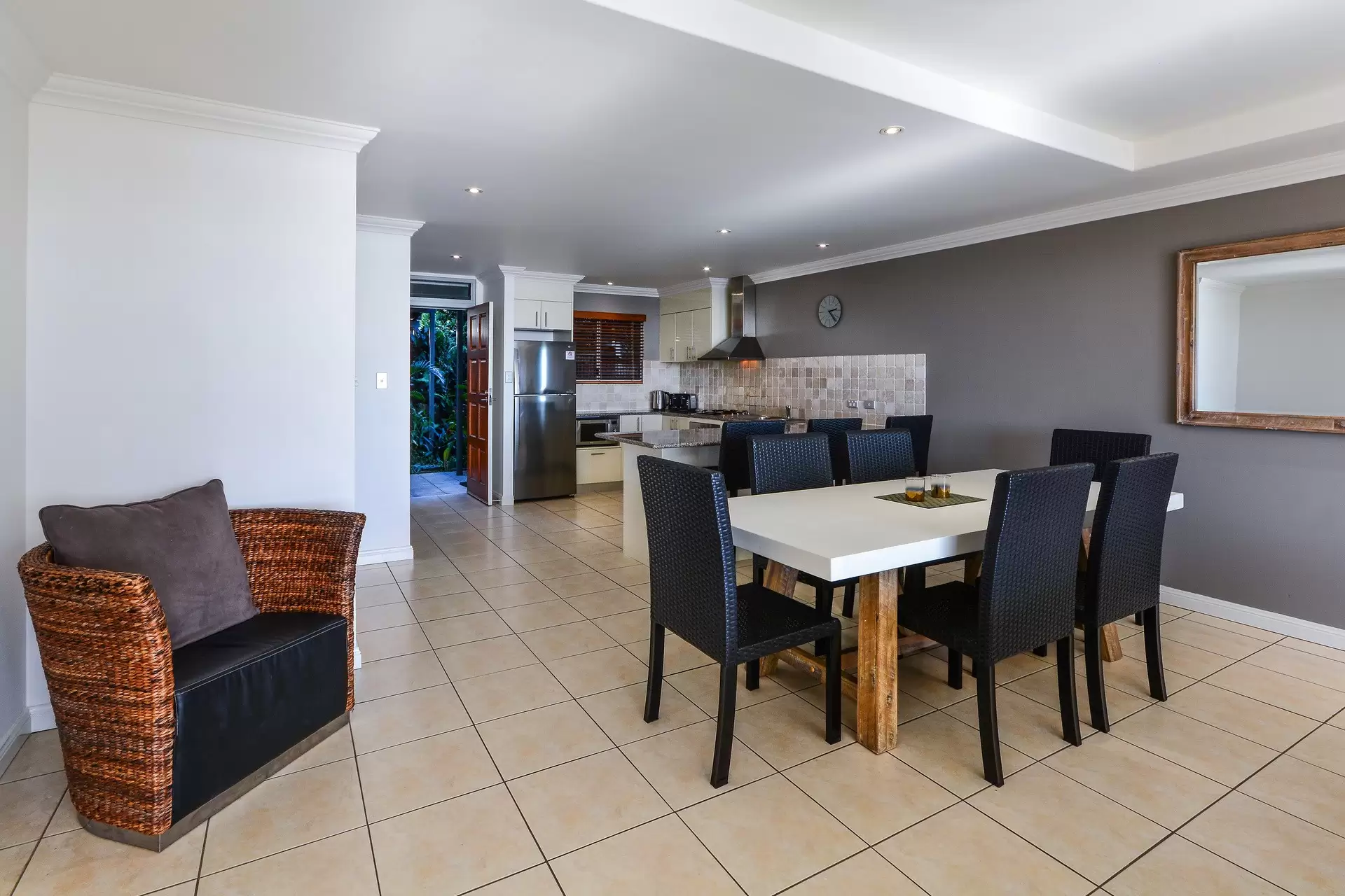 8/2 Banksia Court, Hamilton Island Sold by Queensland Sotheby's International Realty - image 1