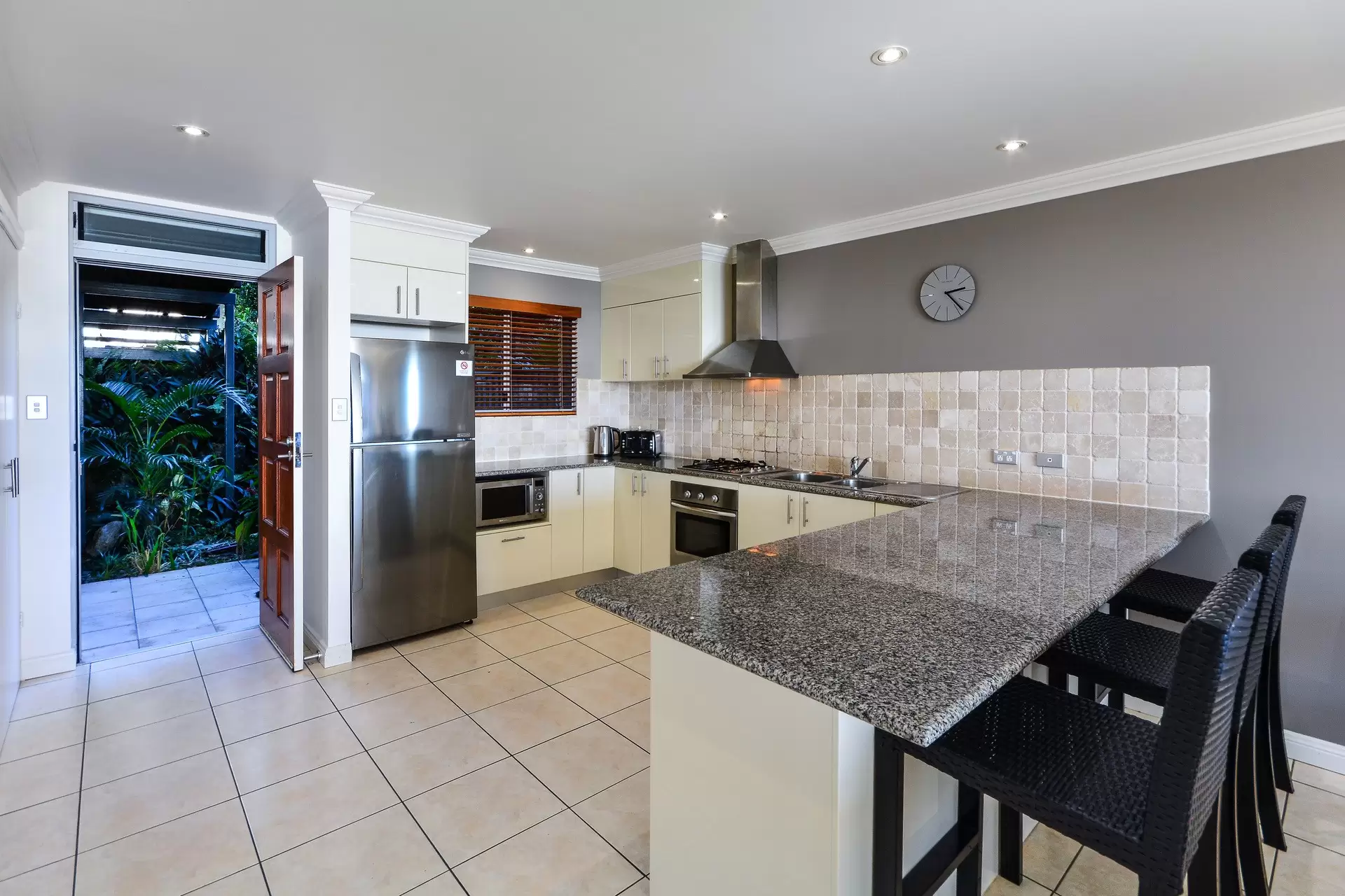 8/2 Banksia Court, Hamilton Island Sold by Queensland Sotheby's International Realty - image 1