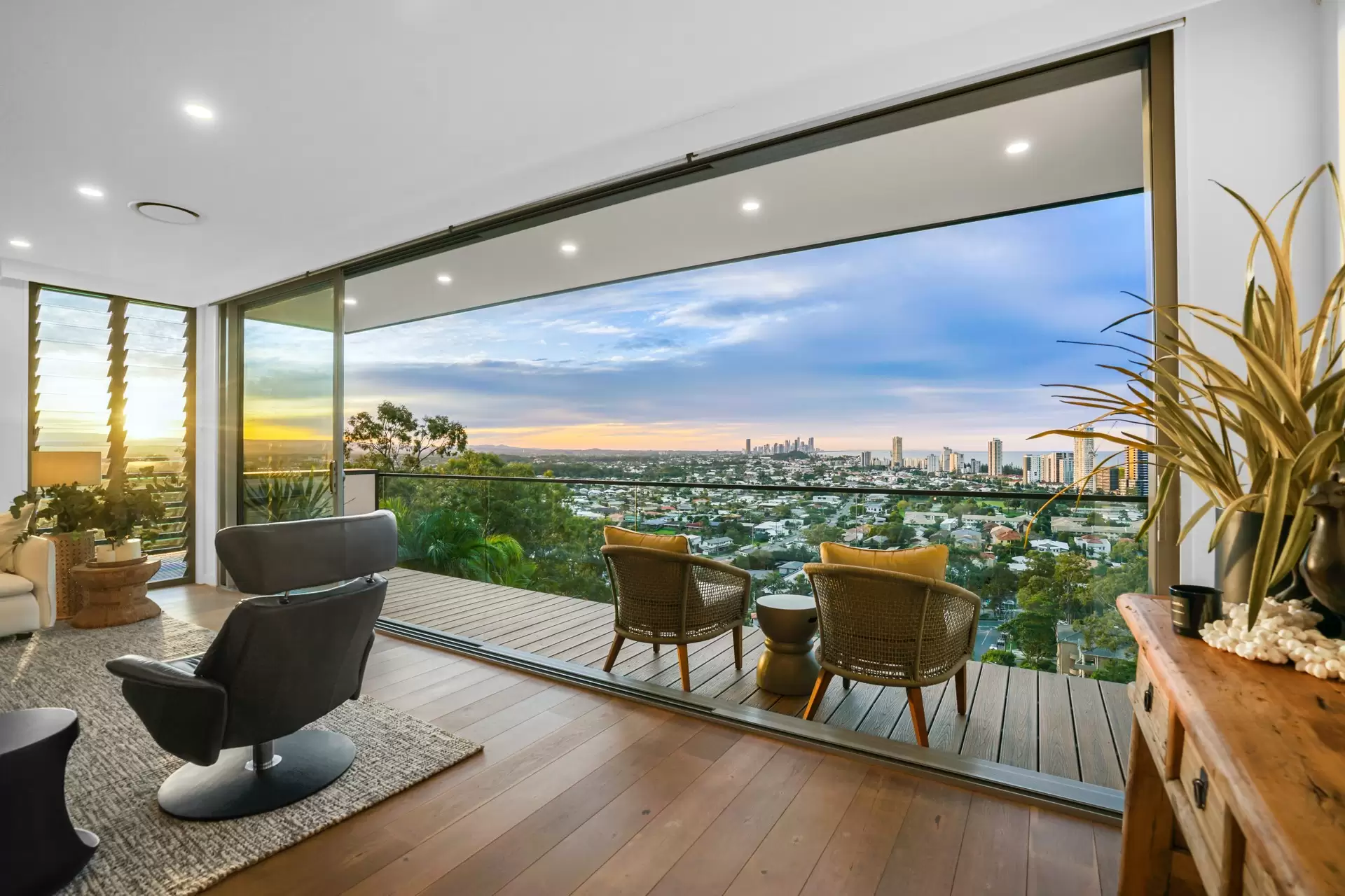 129 George Street, Burleigh Heads Sold by Queensland Sotheby's International Realty - image 1