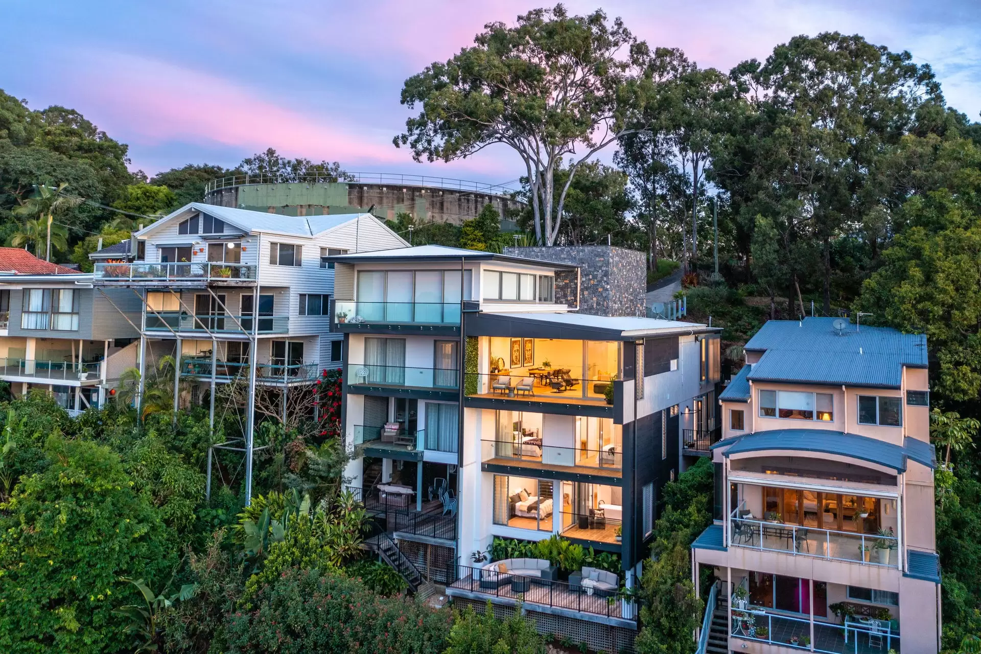 129 George Street, Burleigh Heads Sold by Queensland Sotheby's International Realty - image 1