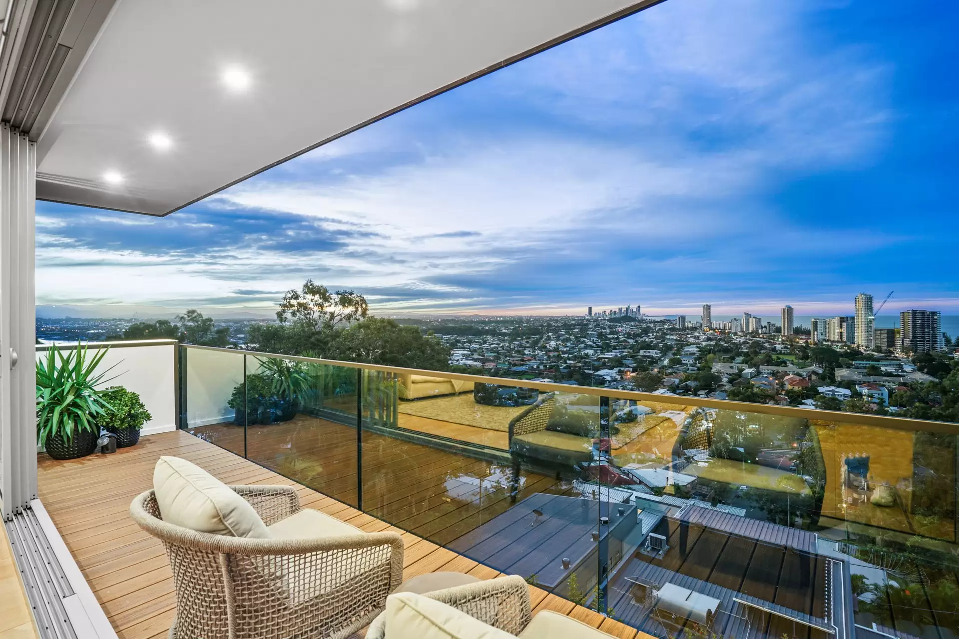 129 George Street, Burleigh Heads Sold by Queensland Sotheby's International Realty - image 1
