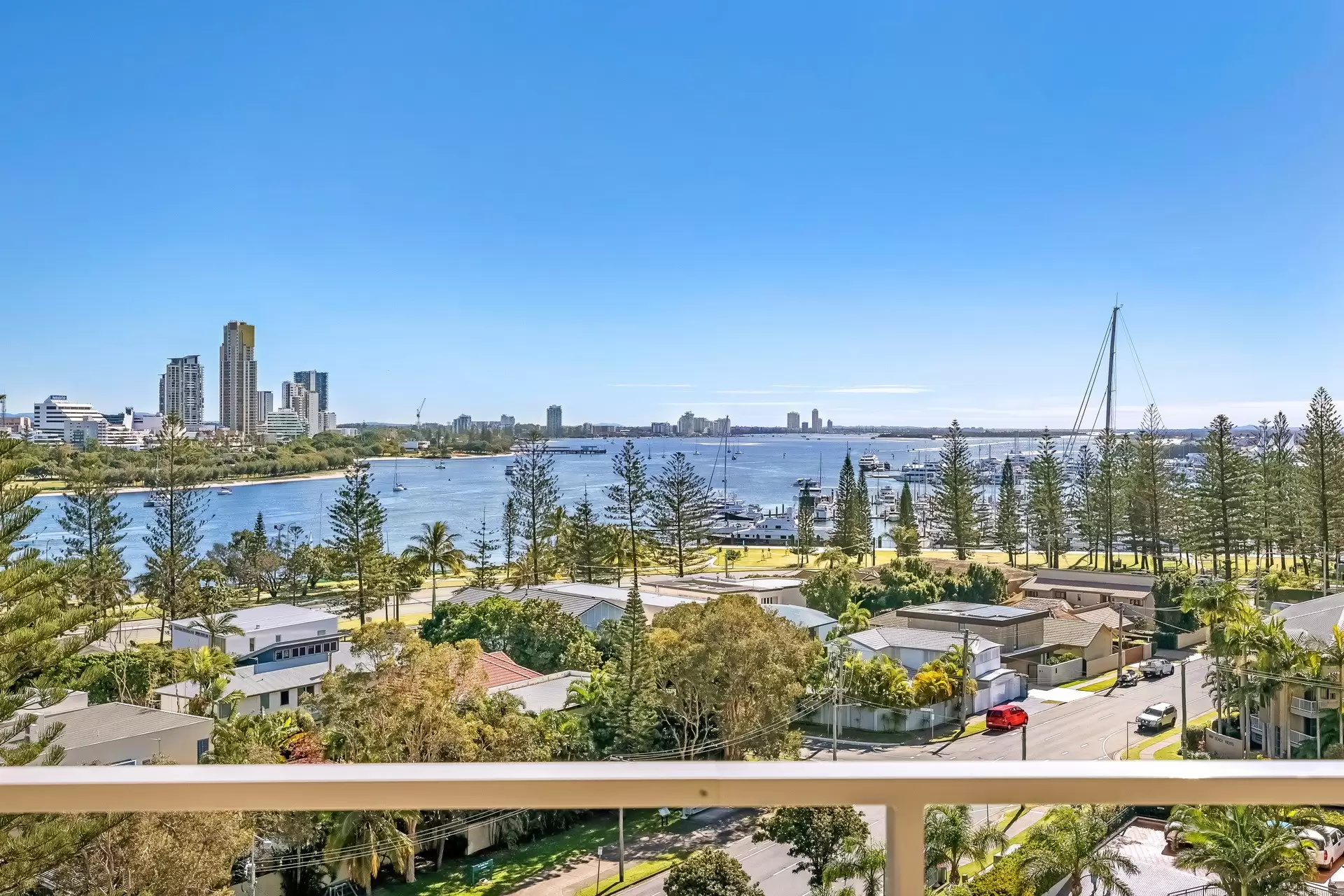 2084/1 Lennie Avenue, Main Beach Sold by Queensland Sotheby's International Realty - image 1