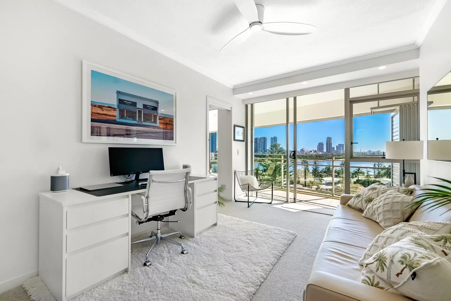 2084/1 Lennie Avenue, Main Beach Sold by Queensland Sotheby's International Realty - image 1