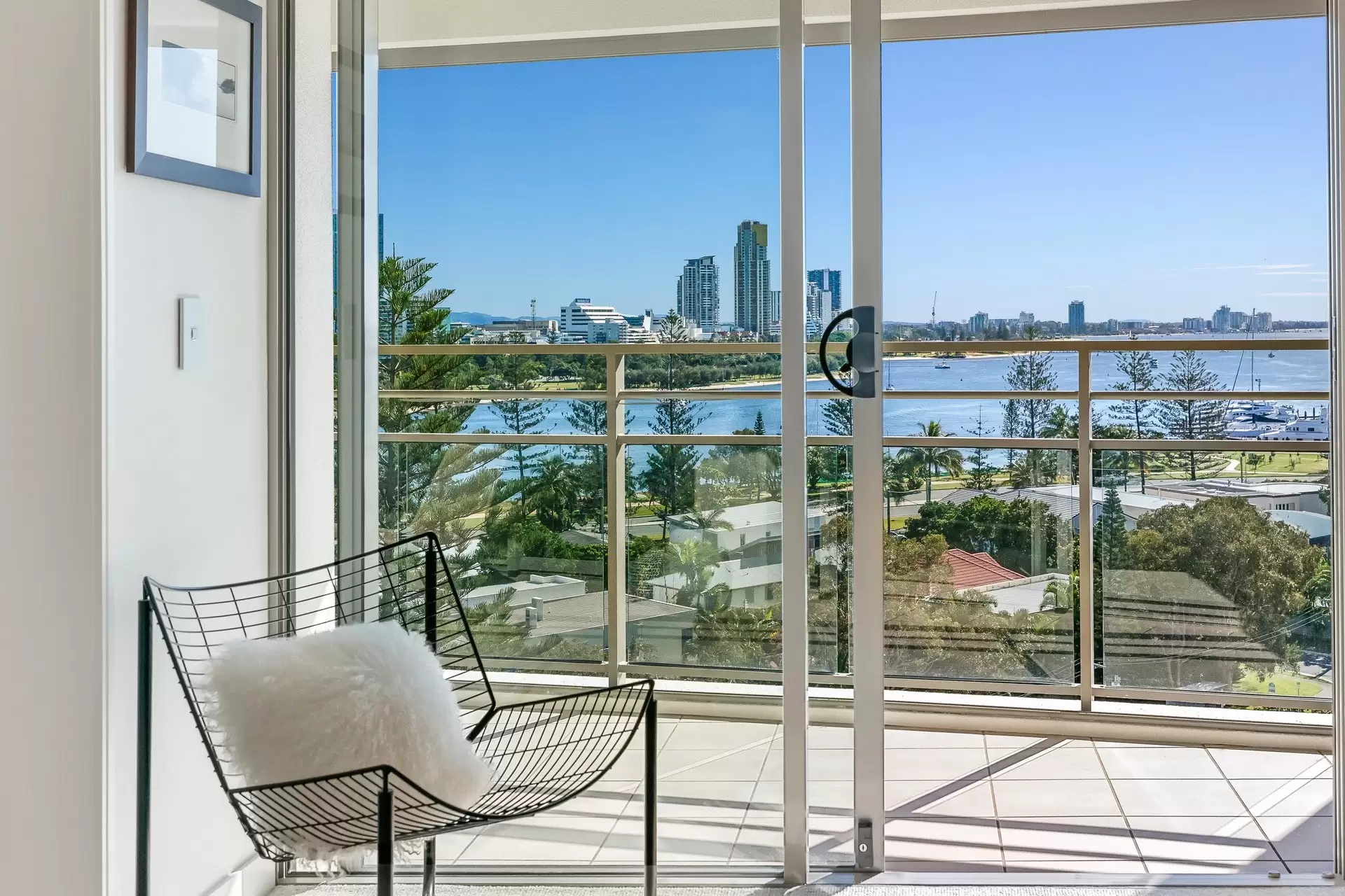 2084/1 Lennie Avenue, Main Beach Sold by Queensland Sotheby's International Realty - image 1