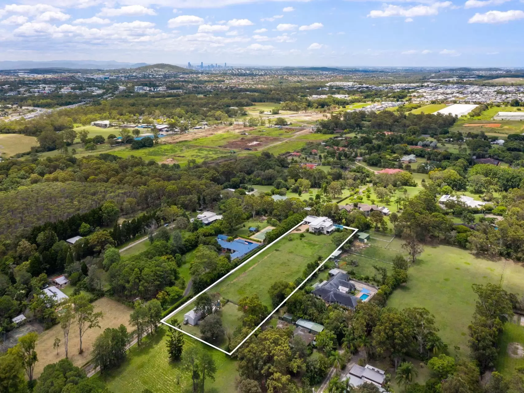 640 Underwood Road, Rochedale Sold by  - image 1