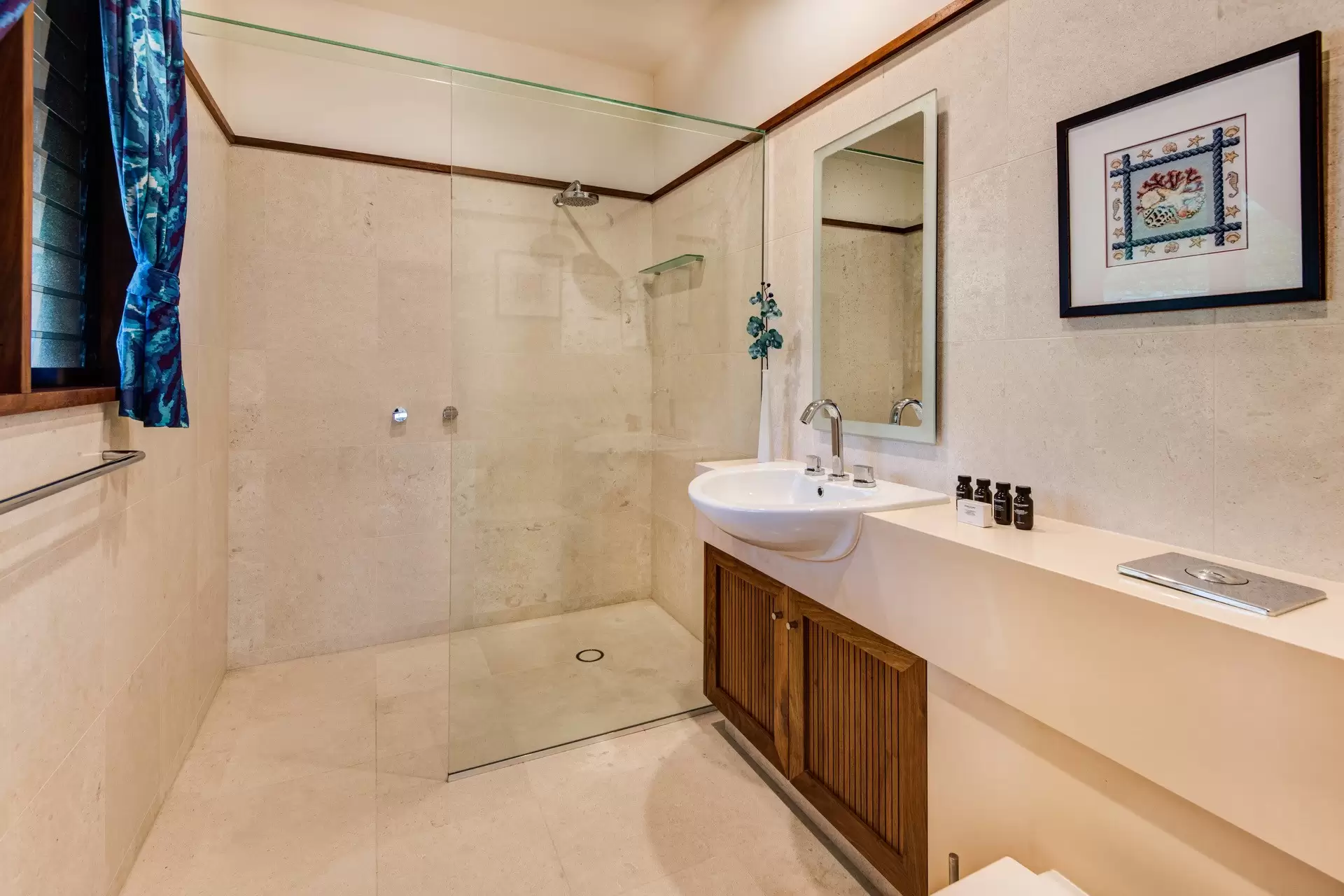 11 Coral Sea Avenue, Hamilton Island Sold by Queensland Sotheby's International Realty - image 1