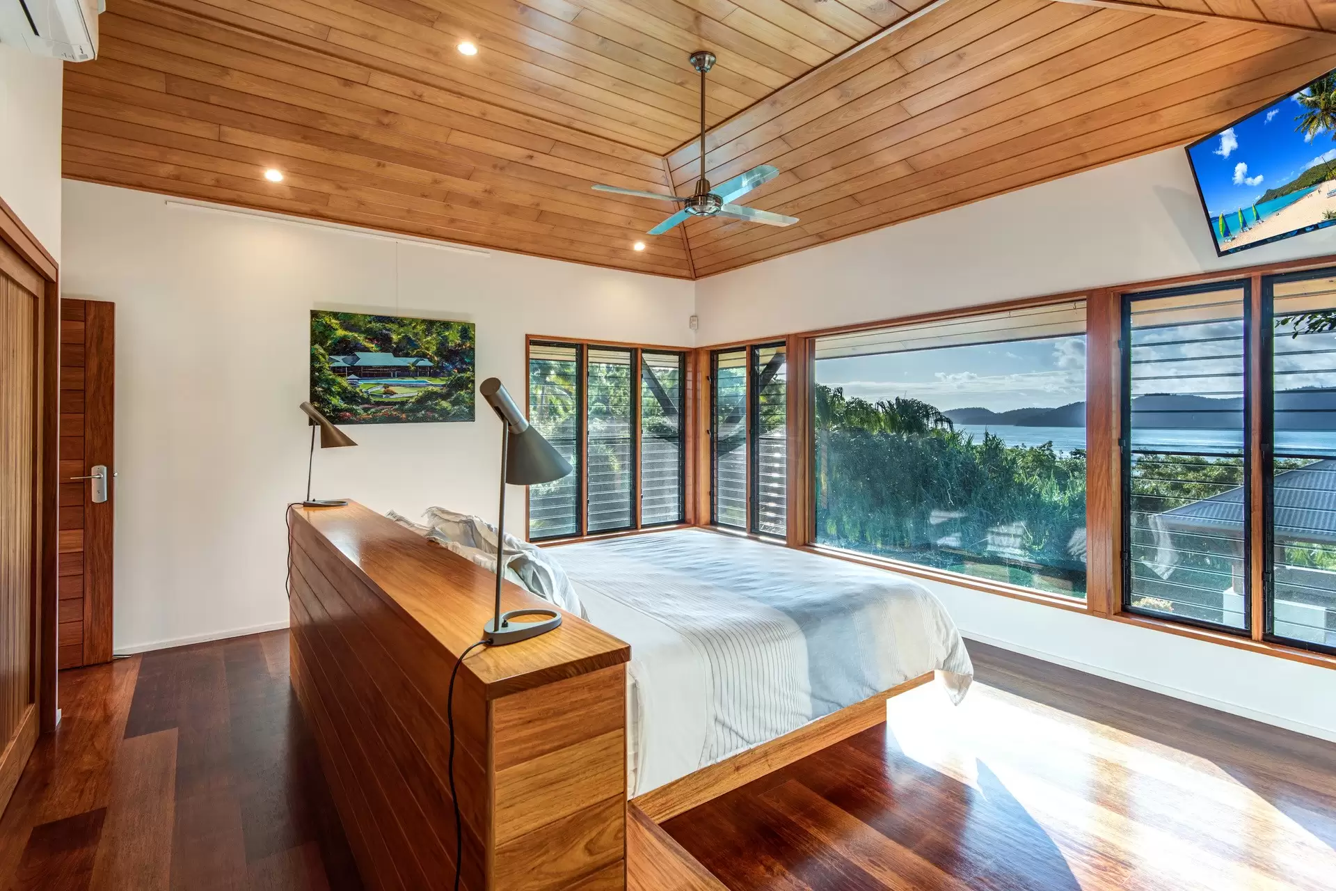 11 Coral Sea Avenue, Hamilton Island Sold by Queensland Sotheby's International Realty - image 1