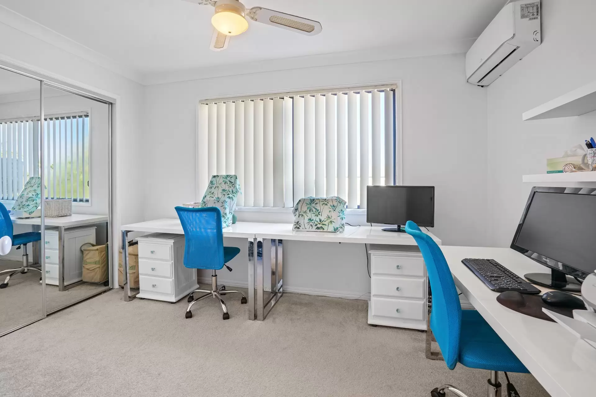 1/90 Nobby Parade, Miami Sold by Queensland Sotheby's International Realty - image 1