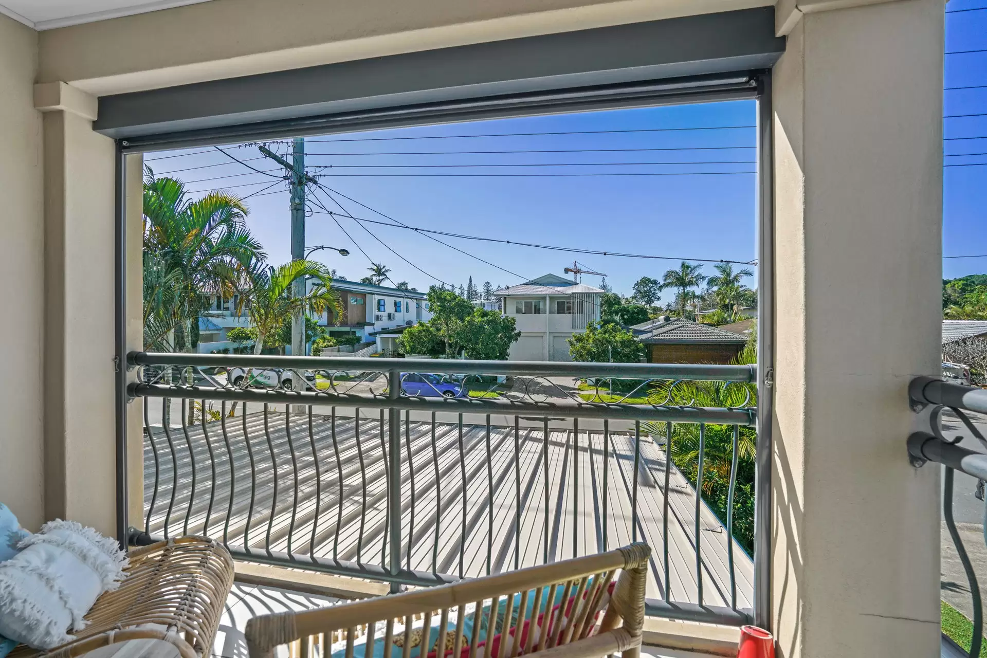 1/90 Nobby Parade, Miami Sold by Queensland Sotheby's International Realty - image 1