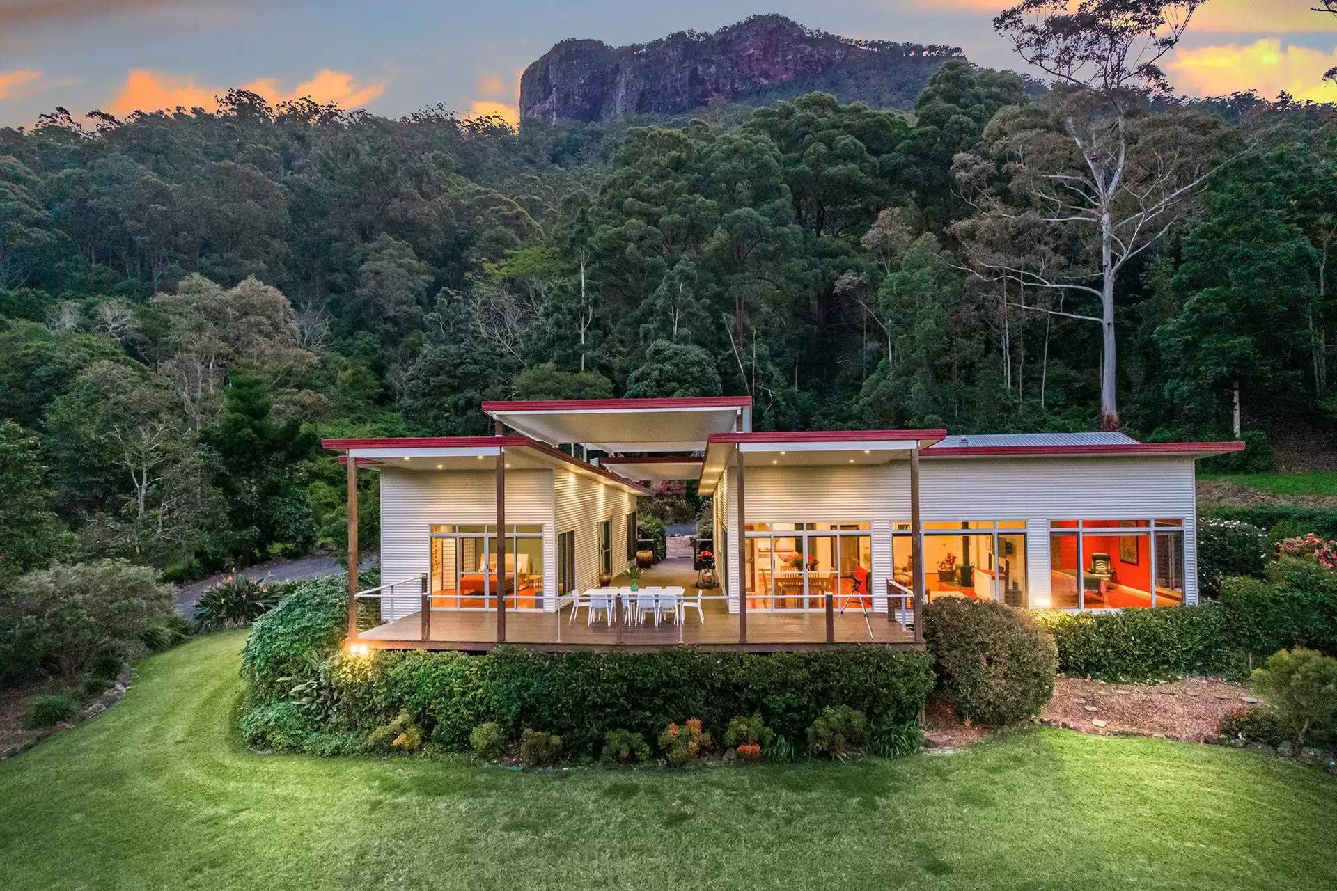 3275 Christmas Creek Road, Lamington Sold by  - image 1