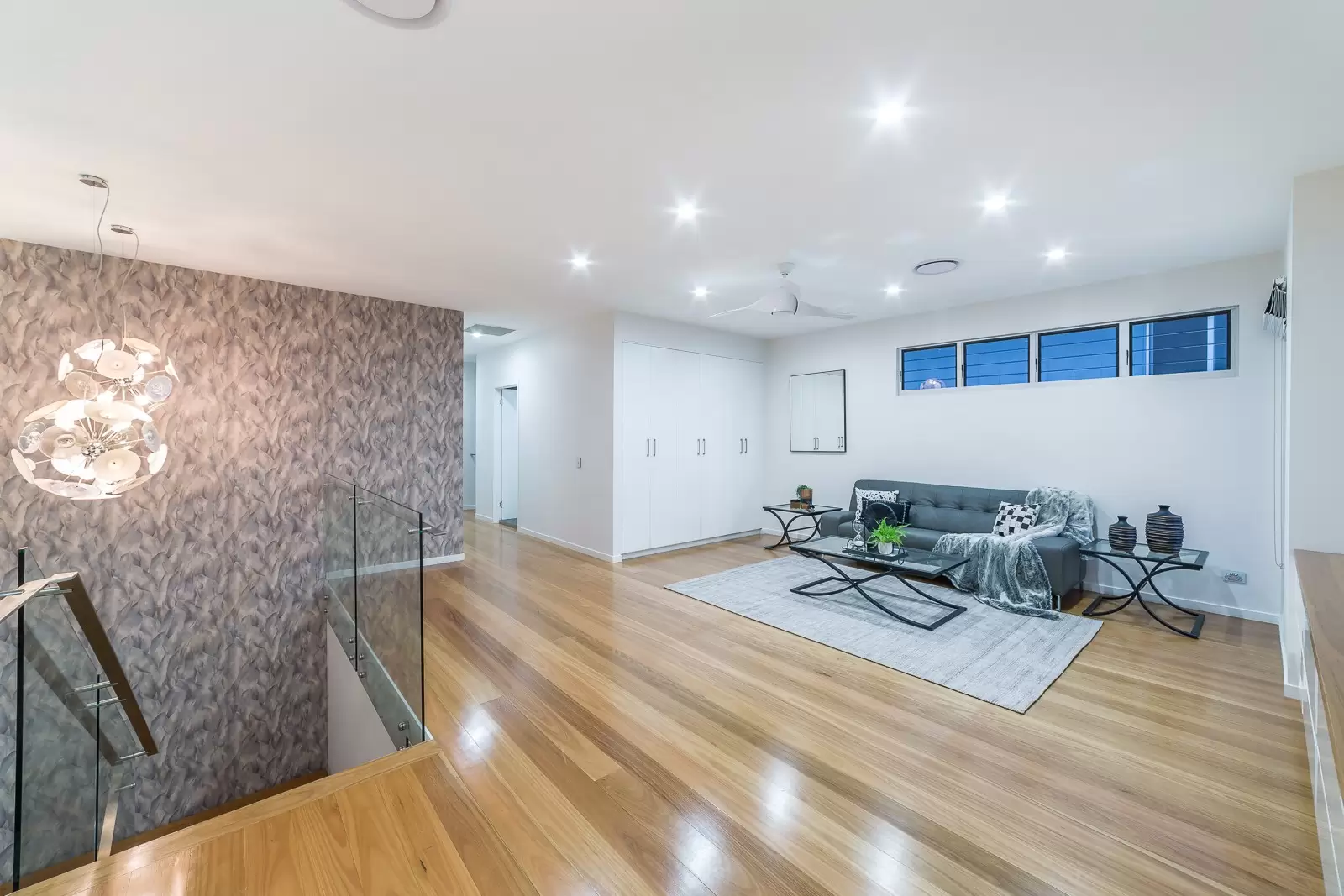 15 Waterline Crescent, Bulimba Sold by Queensland Sotheby's International Realty - image 1