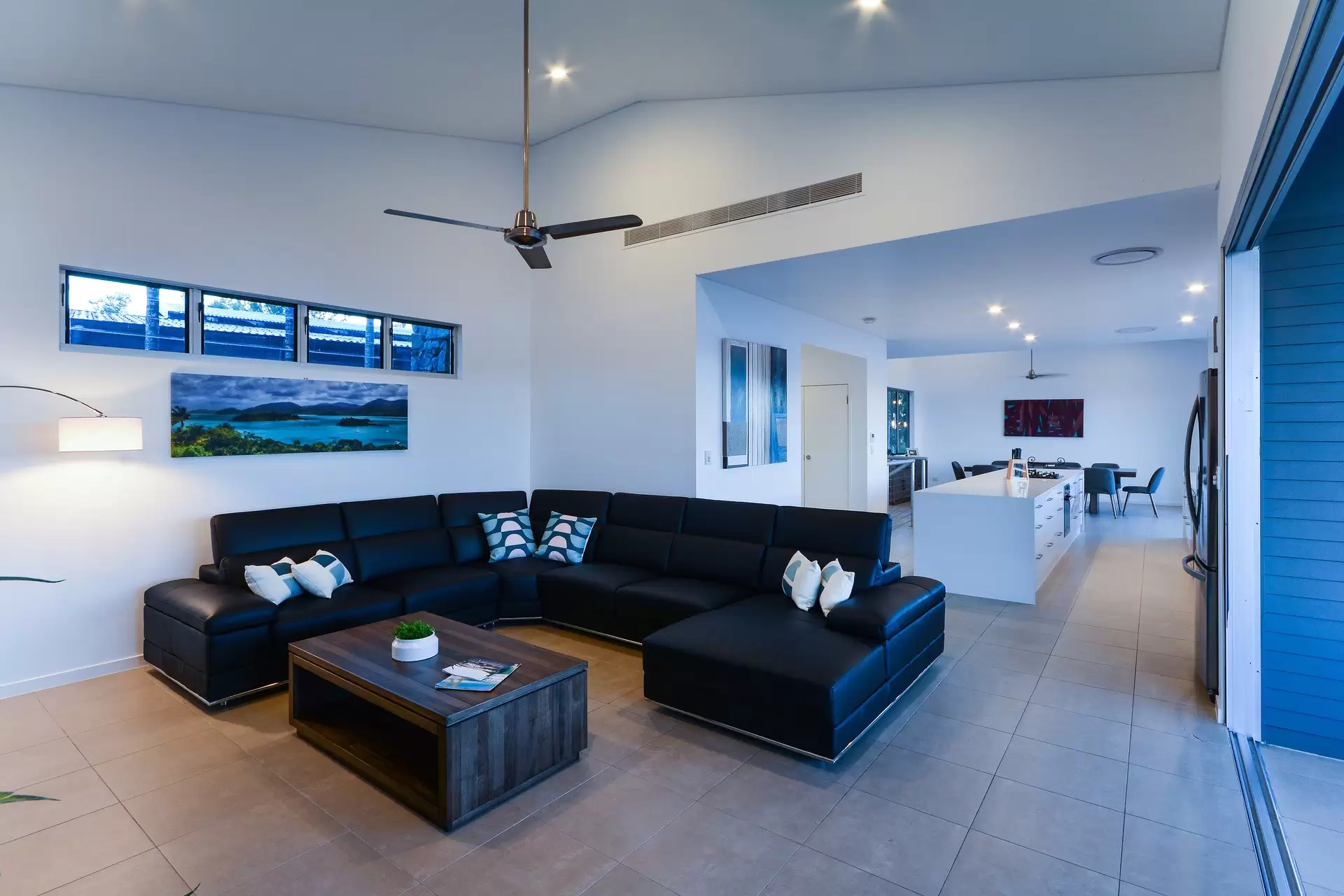 4/18 Whitsunday Boulevard, Hamilton Island Sold by Queensland Sotheby's International Realty - image 1