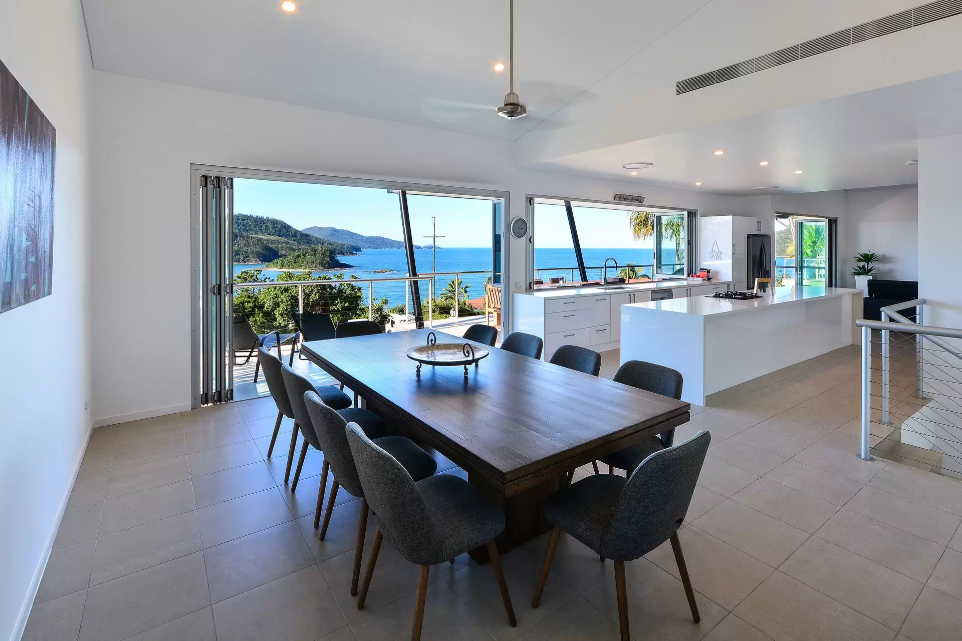 4/18 Whitsunday Boulevard, Hamilton Island Sold by  - image 1