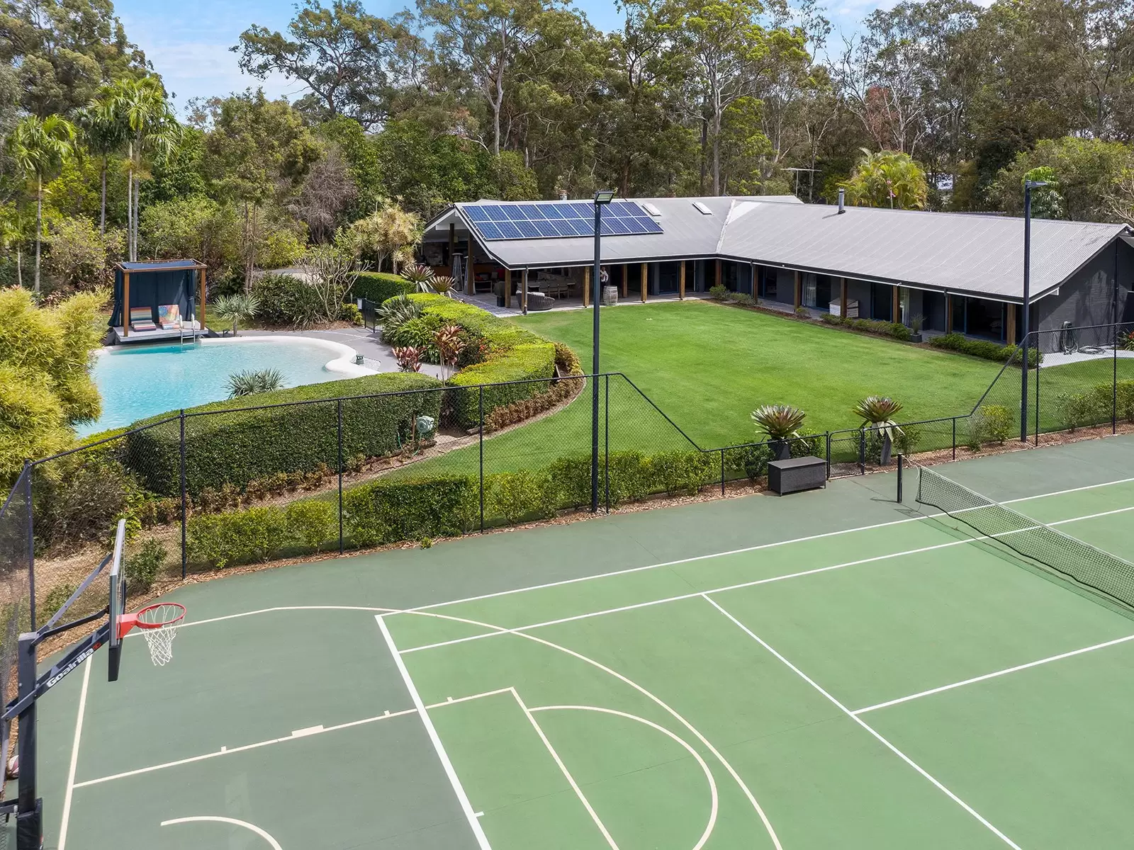 154 Formosa Road, Gumdale Sold by Queensland Sotheby's International Realty - image 1